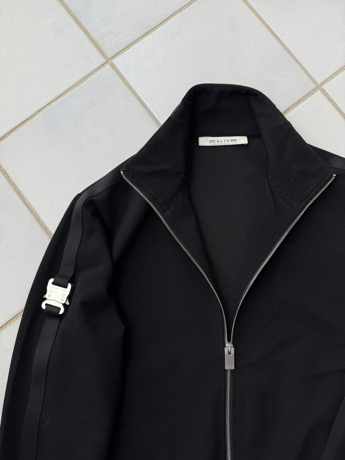 1017 ALYX 9SM 1017 ALYX 9SM Buckle track jacket Size US XL / EU 56 / 4 - 5 Thumbnail
