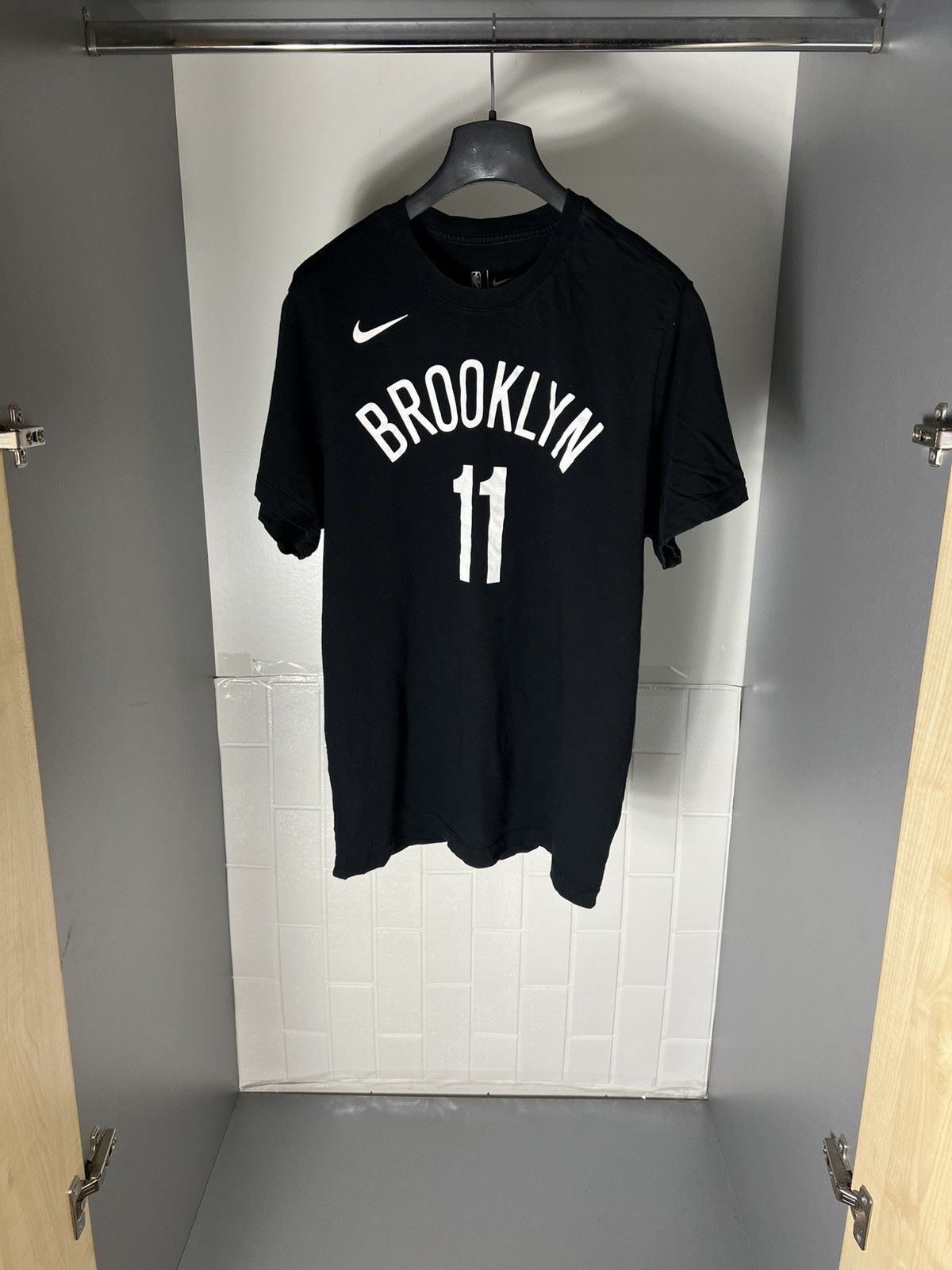Vintage VERY RARE NIKE BROOKLYN IRVING 11 NBA T-SHIRT RETRO Y2K 90s Size US L / EU 52-54 / 3 - 2 Thumbnail