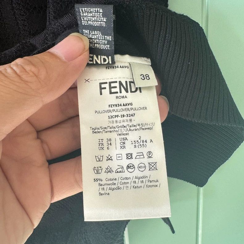 Fendi Fendi size 38 Black Logo Pattern Knitted Short Sleeve Size US XXS / EU 40 - 5 Thumbnail