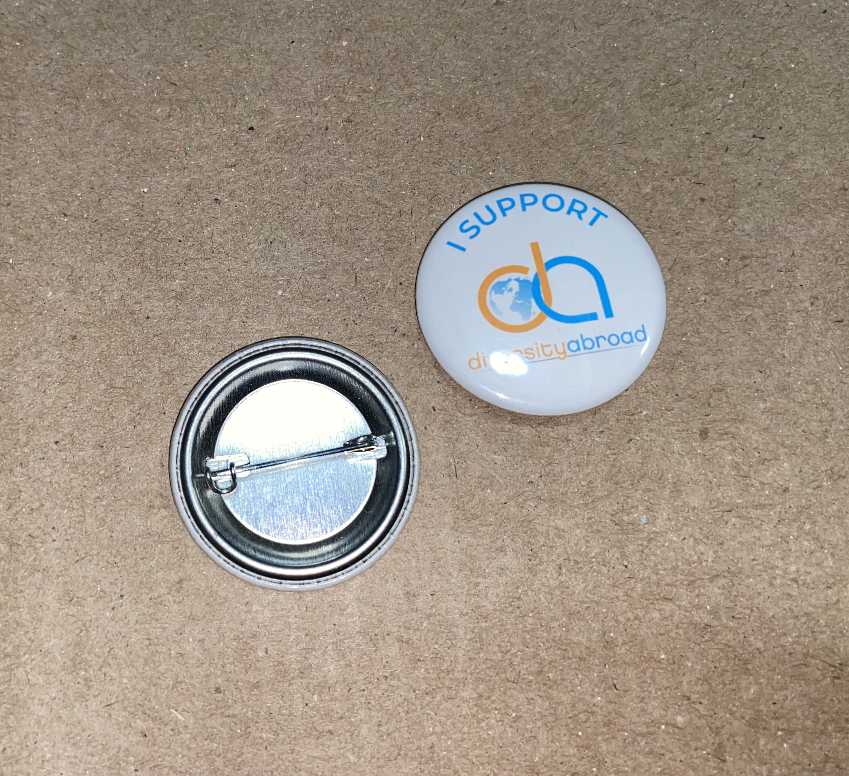 NCAA 2 I Support Diversity Aboard Button pin Lapel Brooch Study ! Size ONE SIZE - 4 Thumbnail