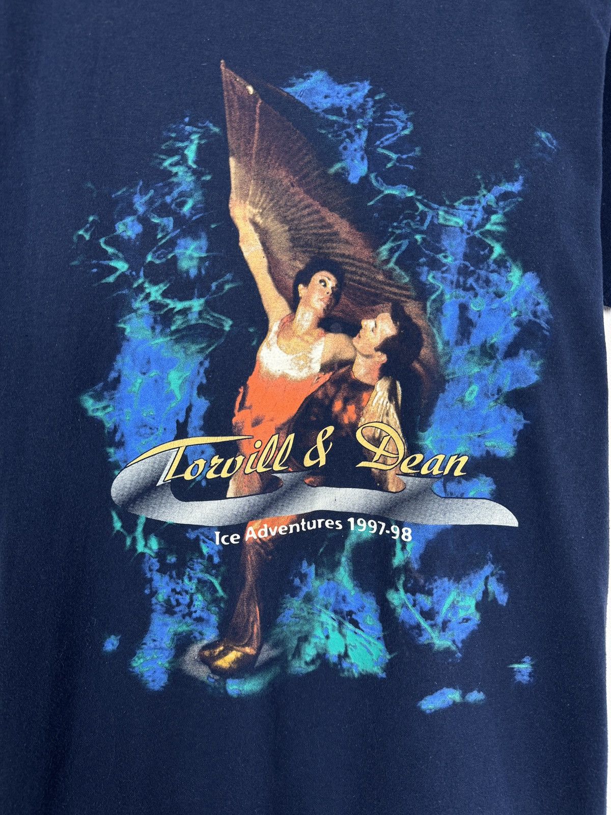 Vintage Vintage 90s Torvill & Dean Ice Adventure Graphic Tee Size M Size US M / EU 48-50 / 2 - 6 Thumbnail