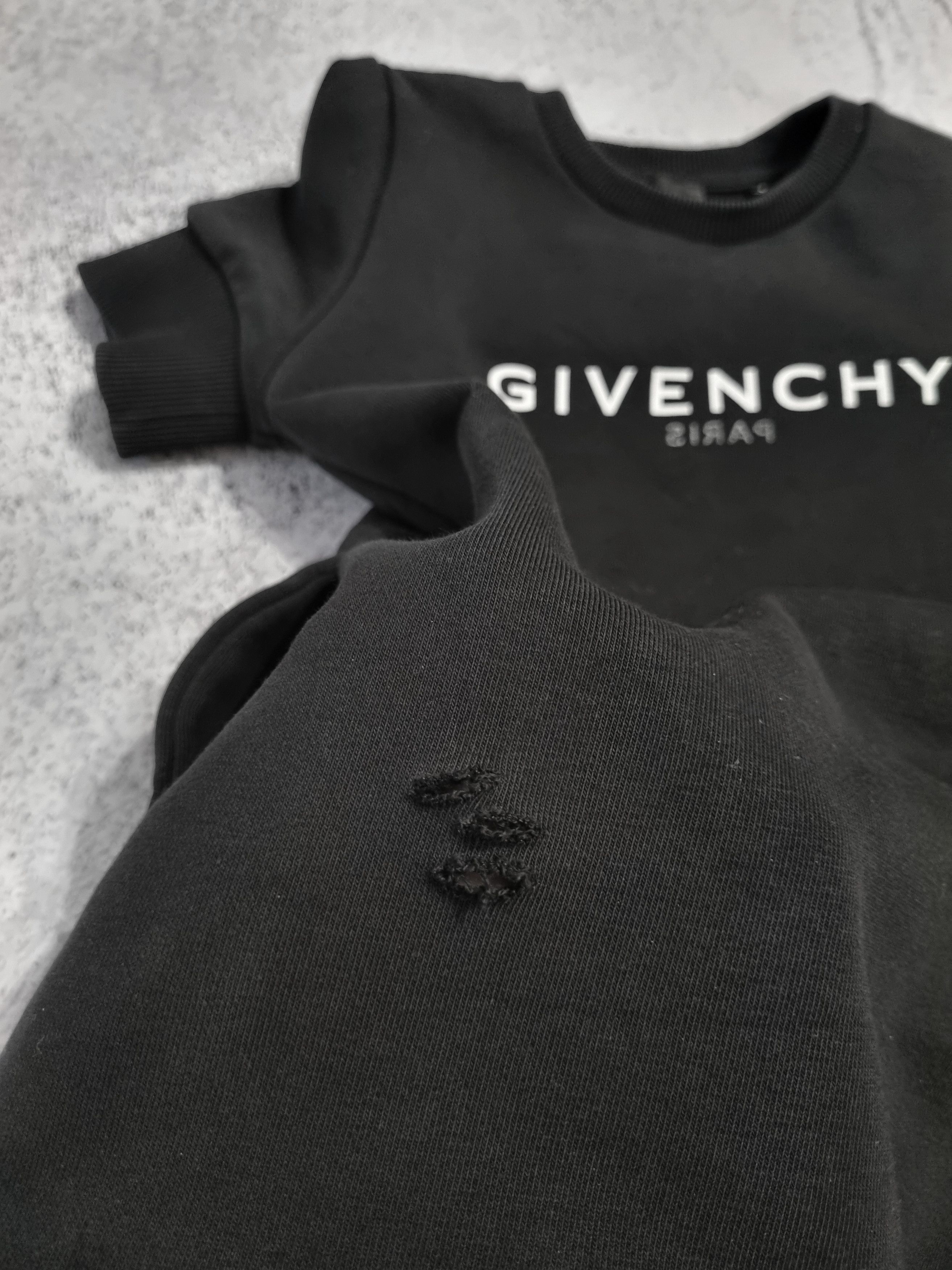 Givenchy Givenchy Kids Sweatshirt Dress Distressed T-Shirt, 6 Years Size XXS / US 00 / IT 34 - 7 Thumbnail