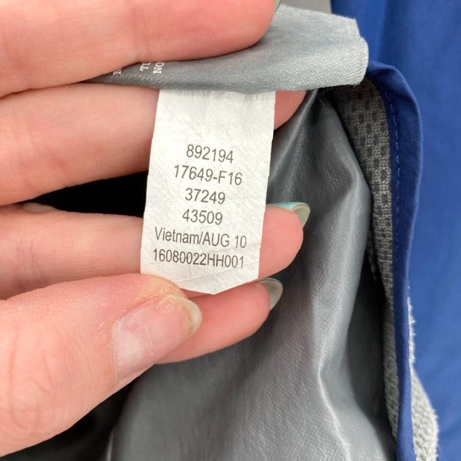 Vintage REI Coop Rain Jacket Mens S Blue Nylon Water Resistant Hooded Full Zip Camp Jacket Size US S / EU 44-46 / 1 - 7 Thumbnail