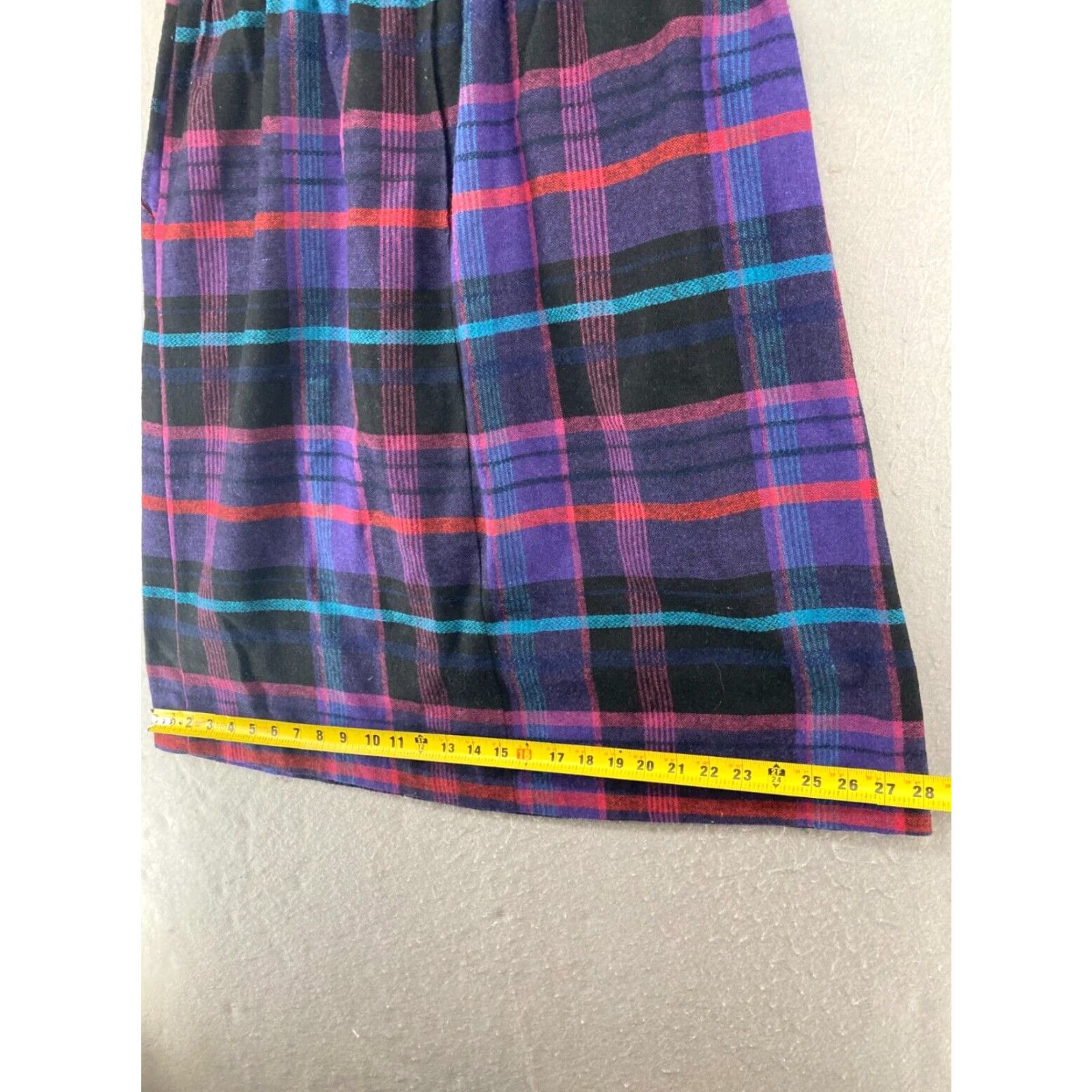Vintage Heather Gray Skirt 34 Vintage No Wool Plaid 80s 90s Preppy Knee Length Womens Dressy Casual Business Zip Dry Clean Only United States Made Size 24" / US 00 / IT 34 - 3 Thumbnail