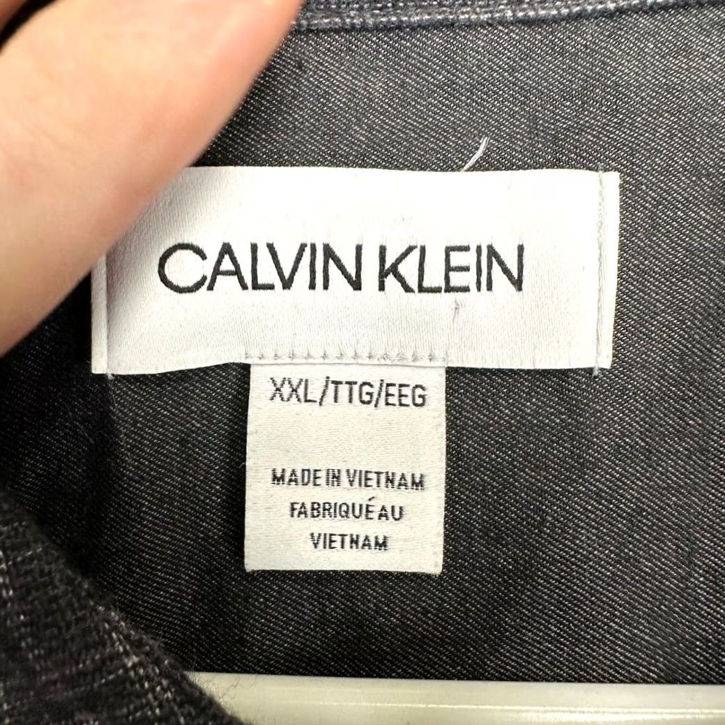 Calvin Klein Calvin Klein Button-Up Shirt Mens 2XL Black Grey Plaid Long Sleeve 2 Pockets Button Up Shirt Mens XL? Size US XXL / EU 58 / 5 - 5 Thumbnail