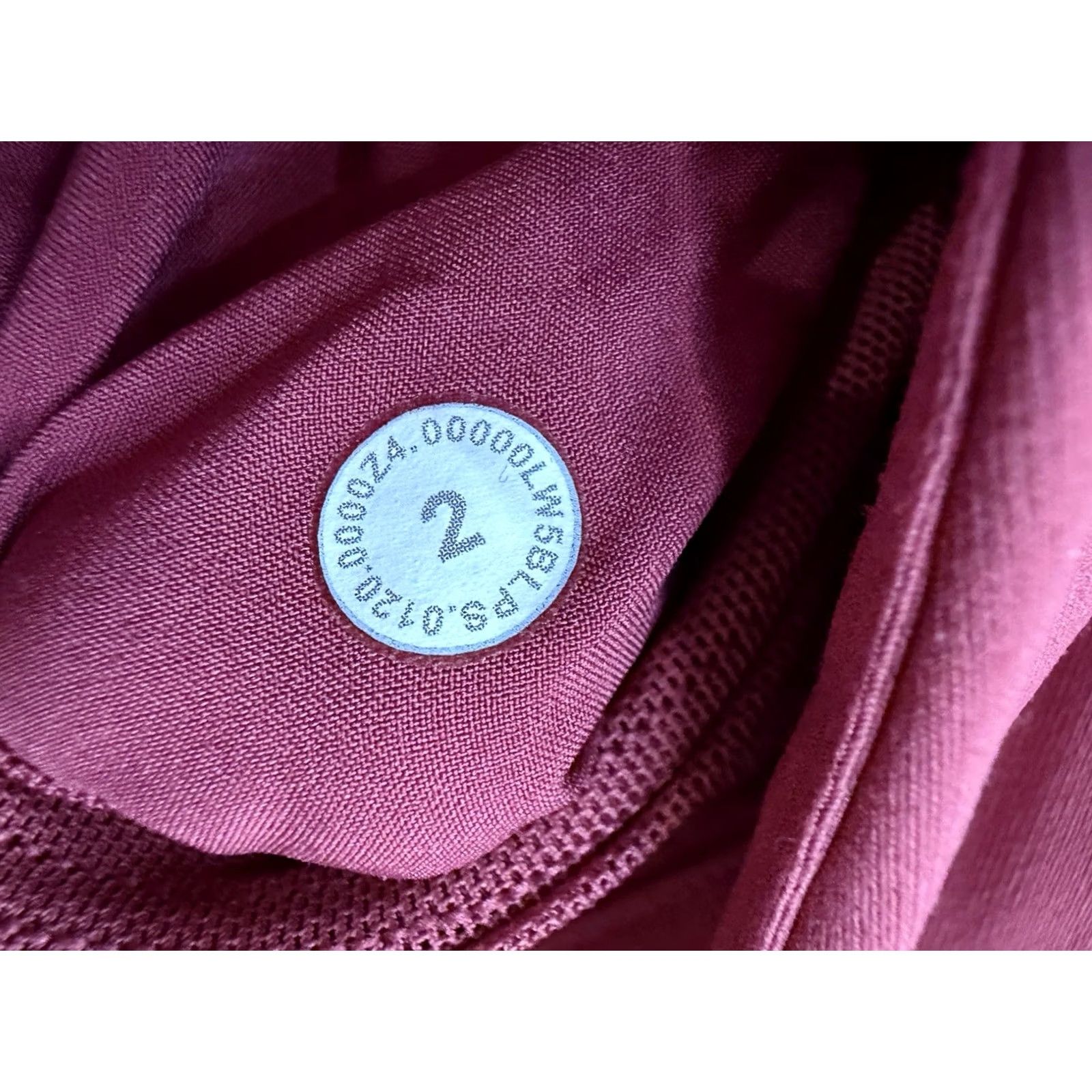 Lululemon Lululemon On The Fly 28” Woven Jogger Pants Women Regular Size 2 Merlot Red Tapered Inseam 28" Polyester Pants Size 26" / US 2 / IT 38 - 4 Thumbnail