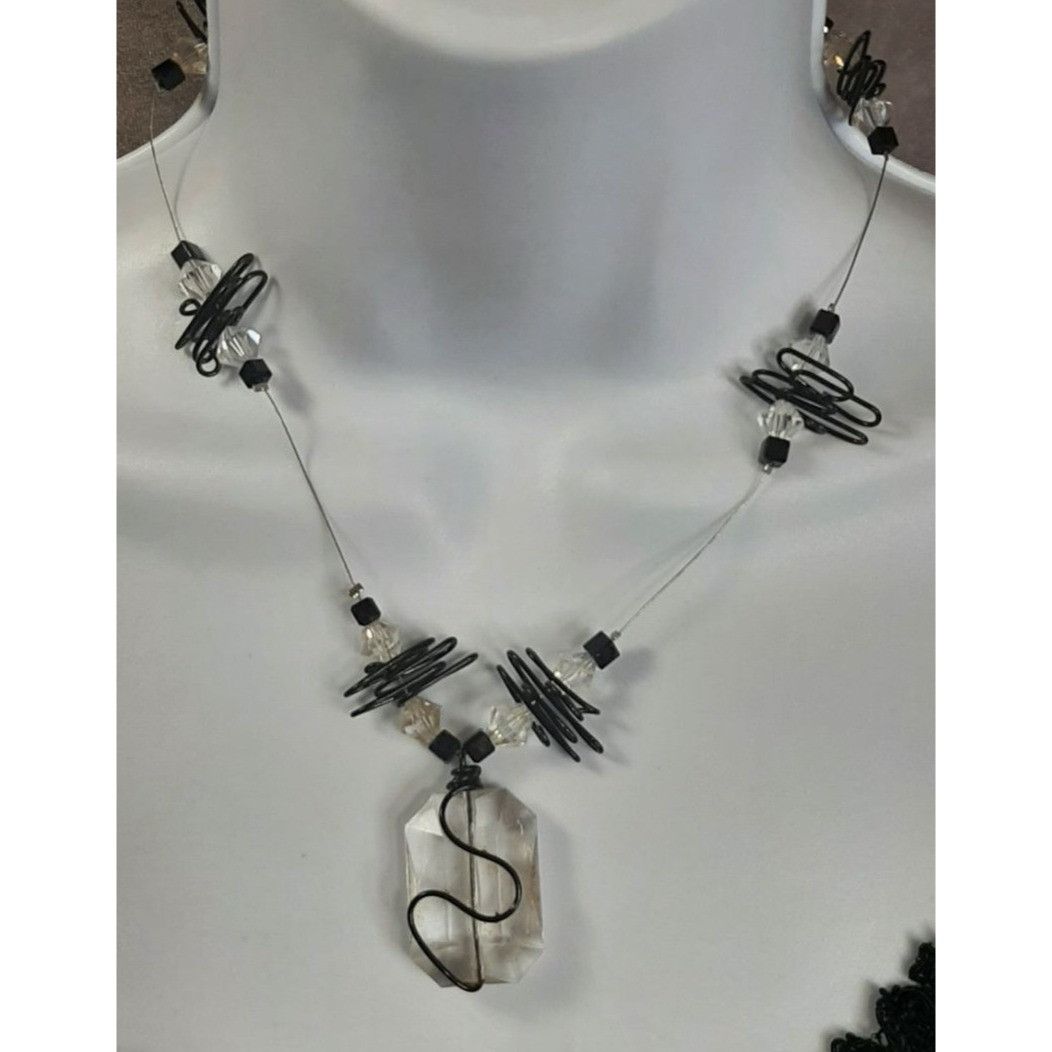Handmade Handcrafted Abstract Black Wire & Clear Glass Crystal Neckla Size ONE SIZE - 1 Thumbnail