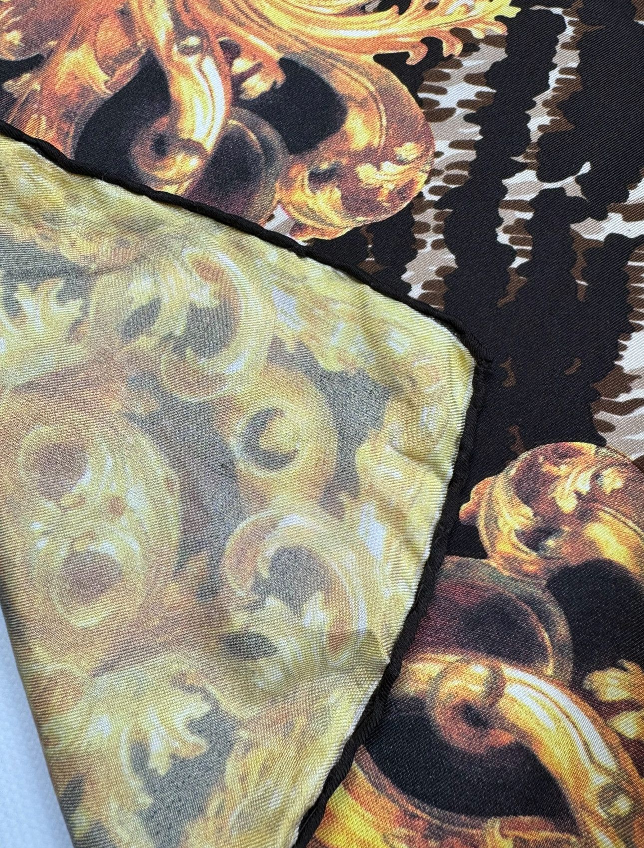 Dolce & Gabbana Dolce & Gabbana Silk Scarf Size ONE SIZE - 4 Thumbnail