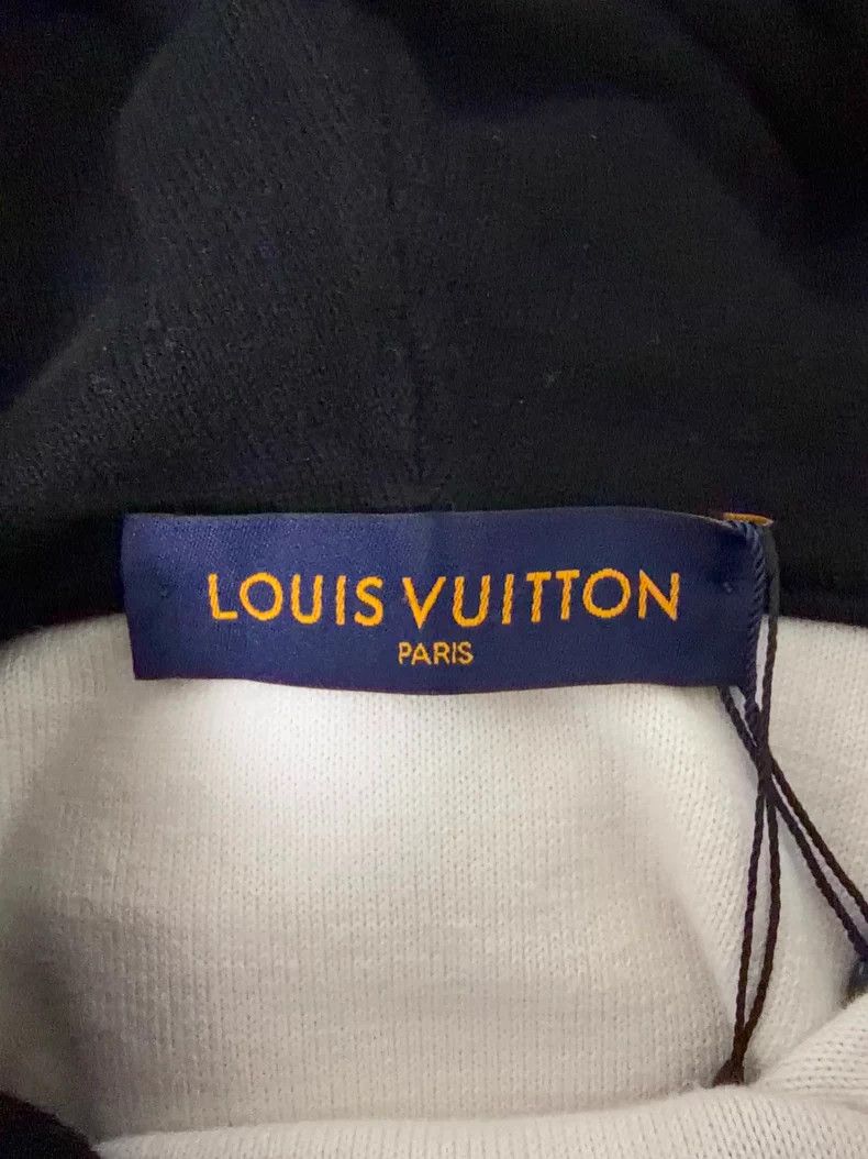 Louis Vuitton Louis Vuitton Black and white gradient print hooded sweats Size US S / EU 44-46 / 1 - 3 Thumbnail