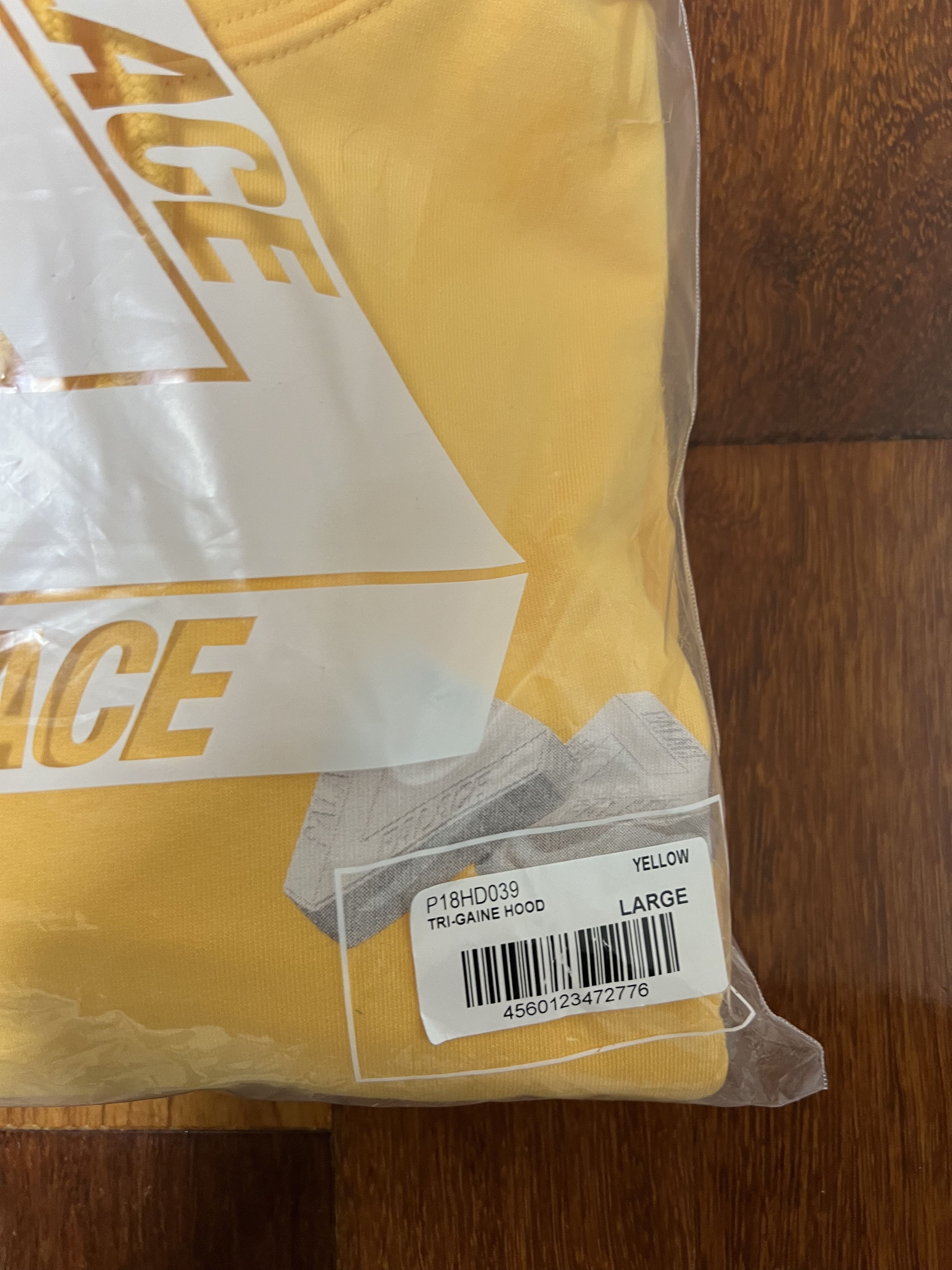Palace 💚 2020 Palace Tri-Gaine Hoodie Yellow Large NEW Size US L / EU 52-54 / 3 - 11 Thumbnail