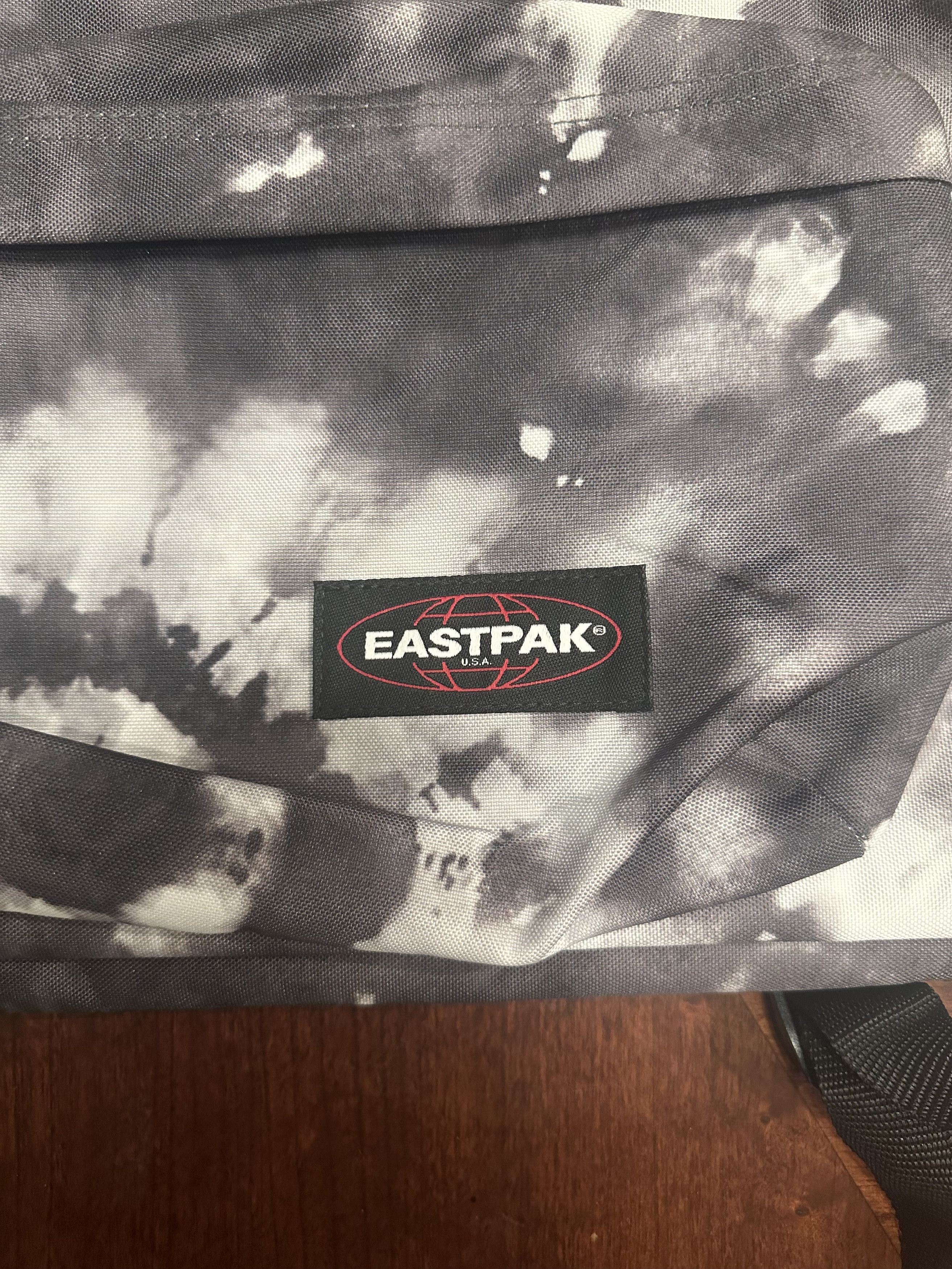 Eastpak × SSENSE SSENSE Exclusive Tie Dye Pak'r Backpack Size ONE SIZE - 2 Thumbnail