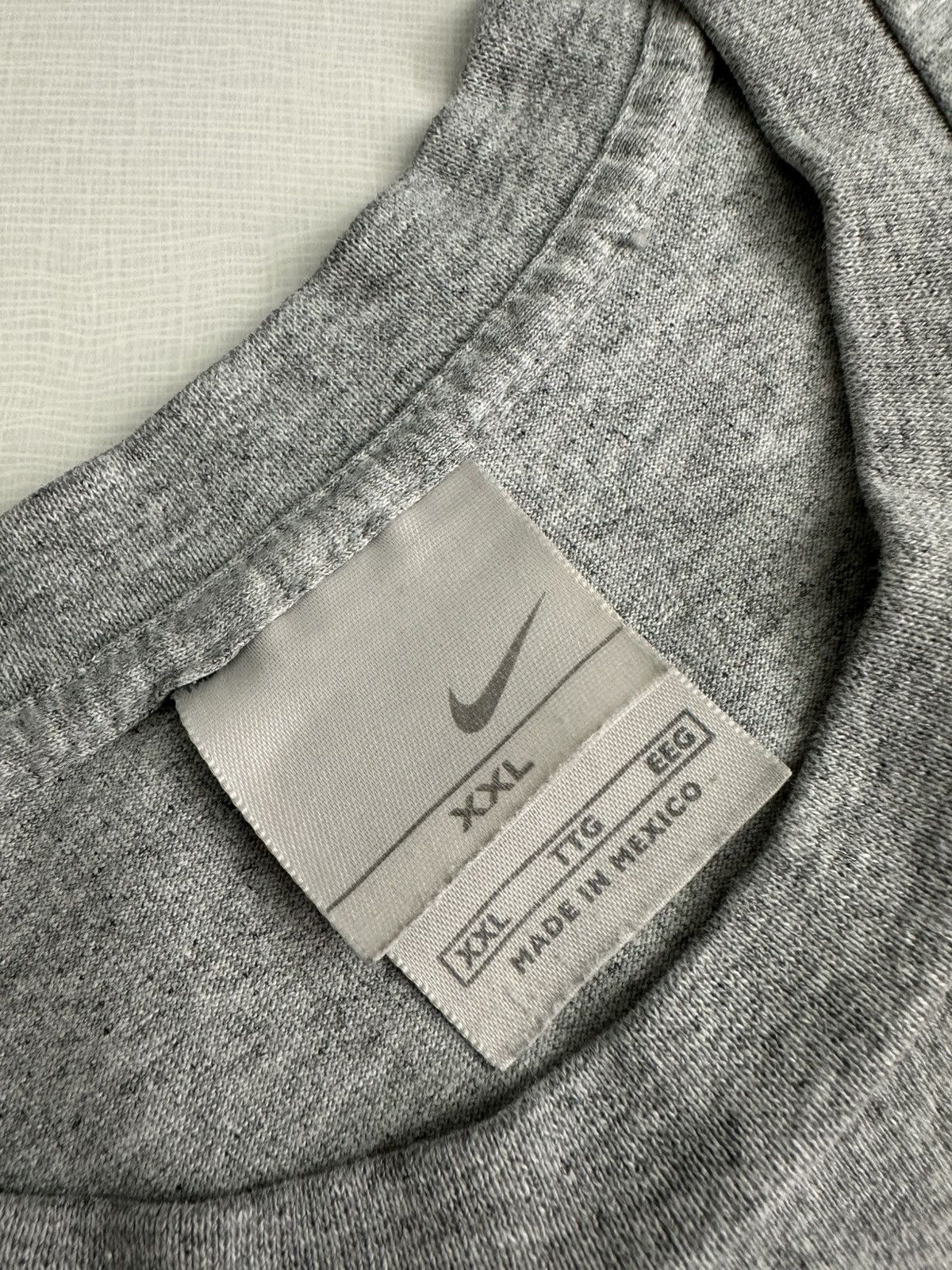 Nike × Vintage Vintage Y2K Nike Side Swoosh T-shirt Size XXL Gray Essential Size US XXL / EU 58 / 5 - 6 Thumbnail