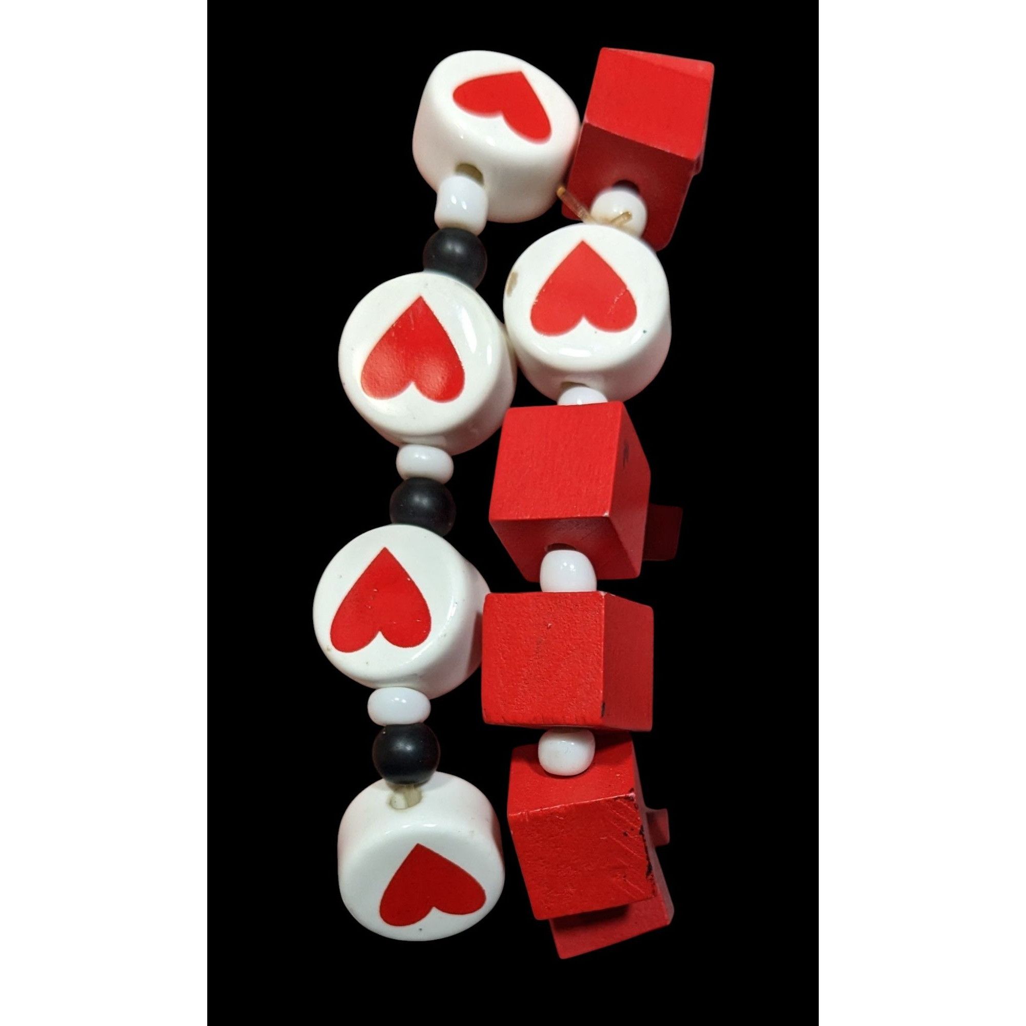 Other Square And Heart Red And White Beaded Stretch Bracelet Set Size ONE SIZE - 6 Thumbnail