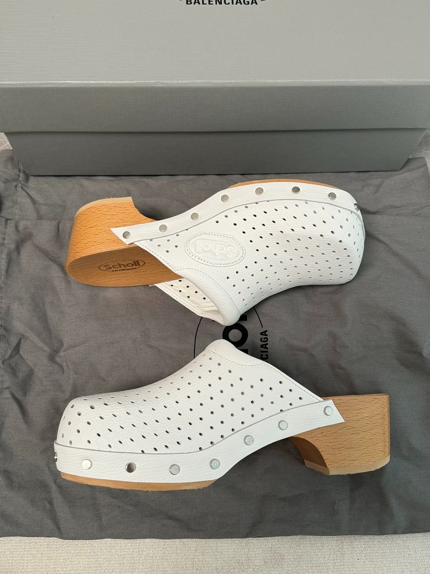 Balenciaga Balenciaga 25 SCHOLL x Clogs 36 White Size US 5.5 / IT 35.5 - 7 Thumbnail