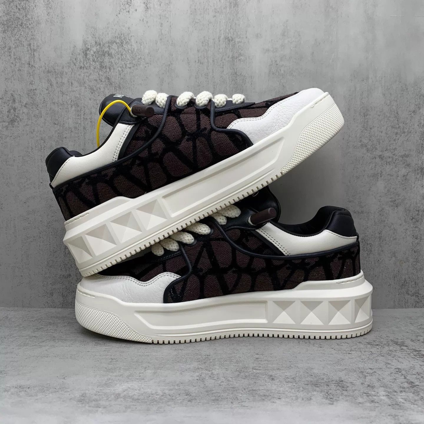 Valentino Valentino Brown Sneakers 41 95 New Size US 8 / EU 41 - 3 Thumbnail