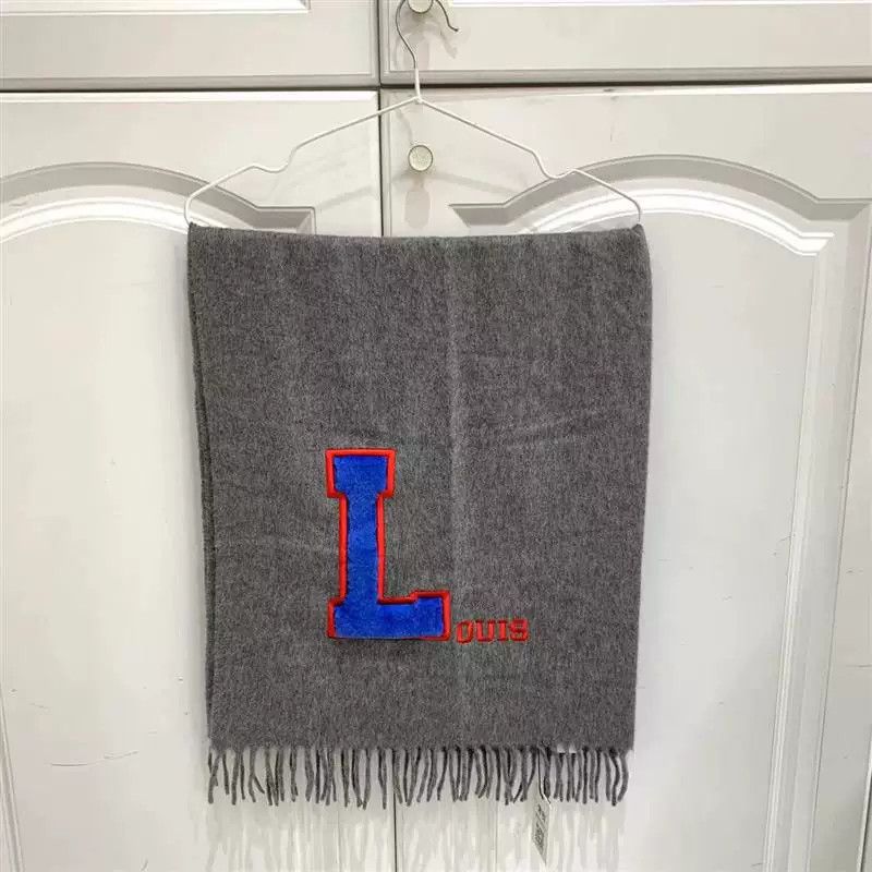 Louis Vuitton LV Gray Cashmere Louis Embroidered Scarf Size ONE SIZE - 1 Preview