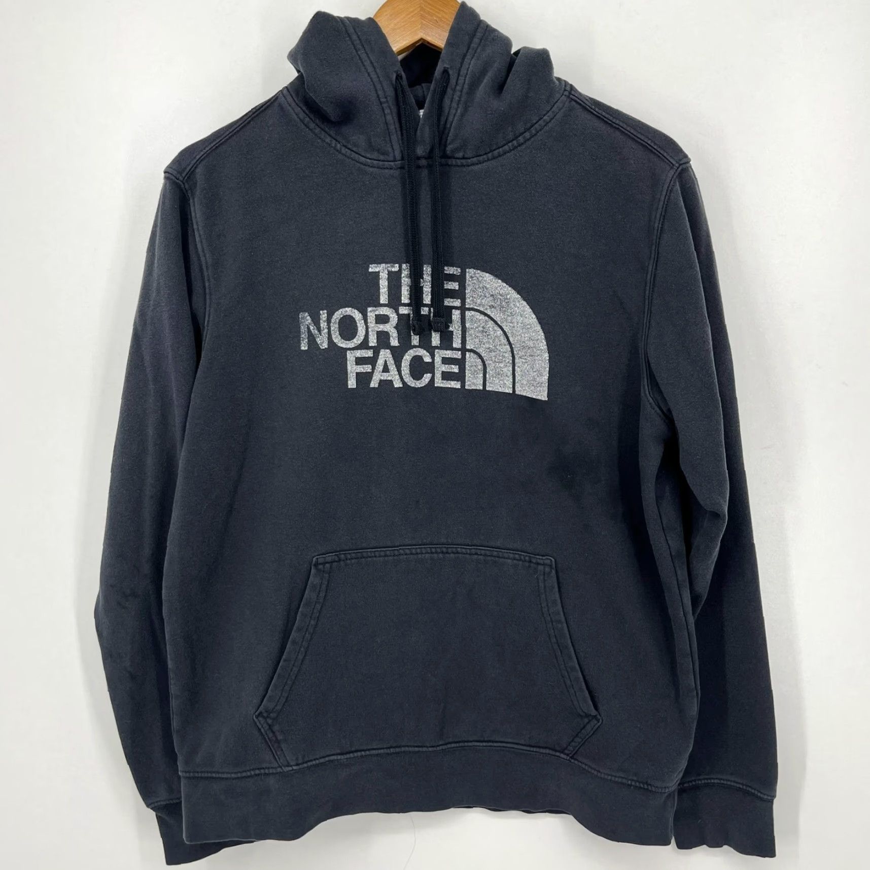The North Face The North Face Hoodie Men M Black TNF Logo Pullover Drawstring Distressed Size US M / EU 48-50 / 2 - 2 Thumbnail