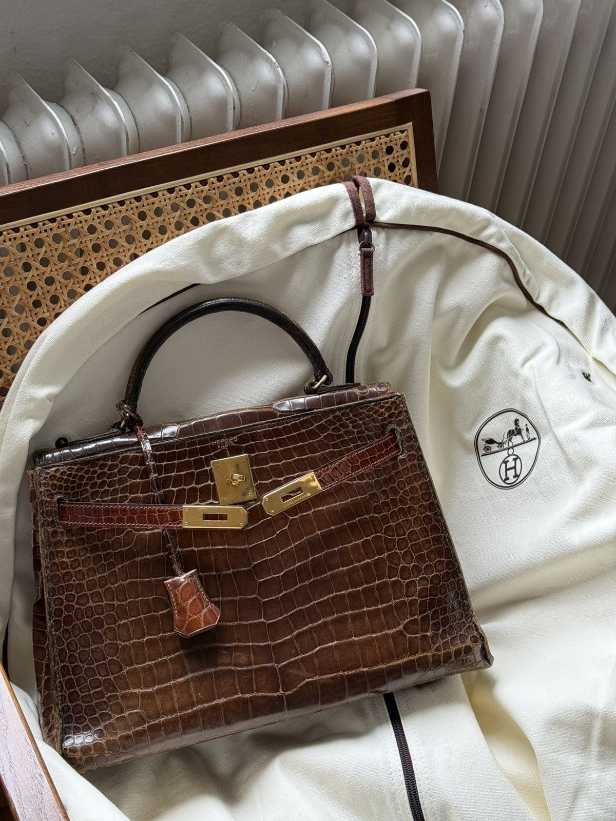 Kelly 32 Shiny Croc 1940 Brown Red GHW