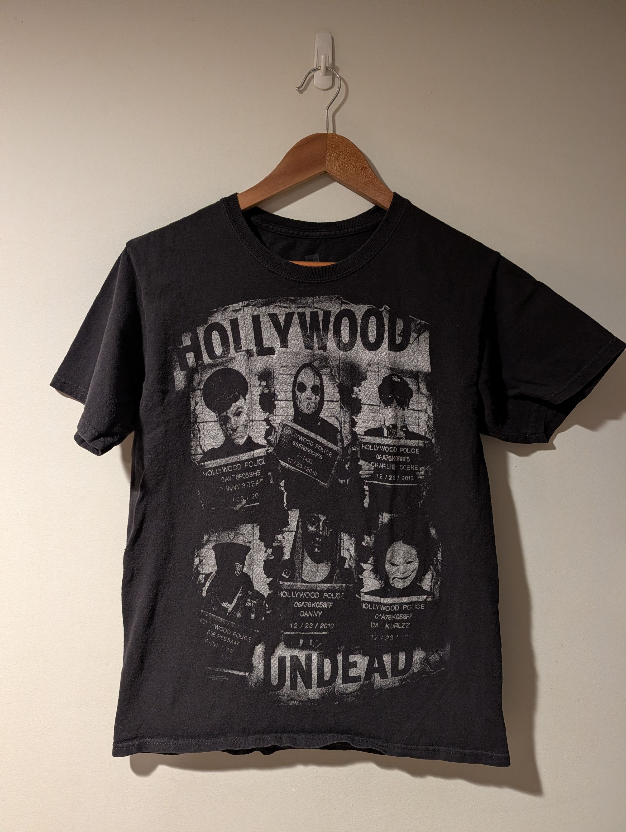 Hot Topic Vintage 2011 Hollywood Undead American Tragedy Music T-Shirt Size US S / EU 44-46 / 1 - 1 Thumbnail