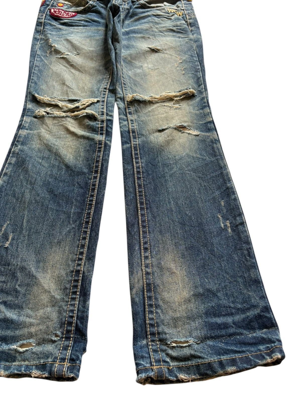 Japanese Brand Vintage Lolita Embellished Mud Wash Distressed Jeans Size US 30 / EU 46 - 7 Thumbnail