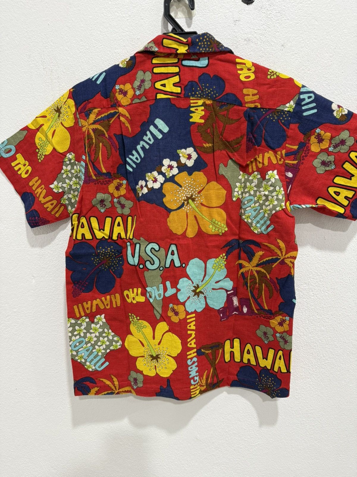Duke Kahanamoku VINTAGE DELUKE WAKIKI DRESS HAWAII SHIRT MADE IN USA Size US M / EU 48-50 / 2 - 5 Thumbnail