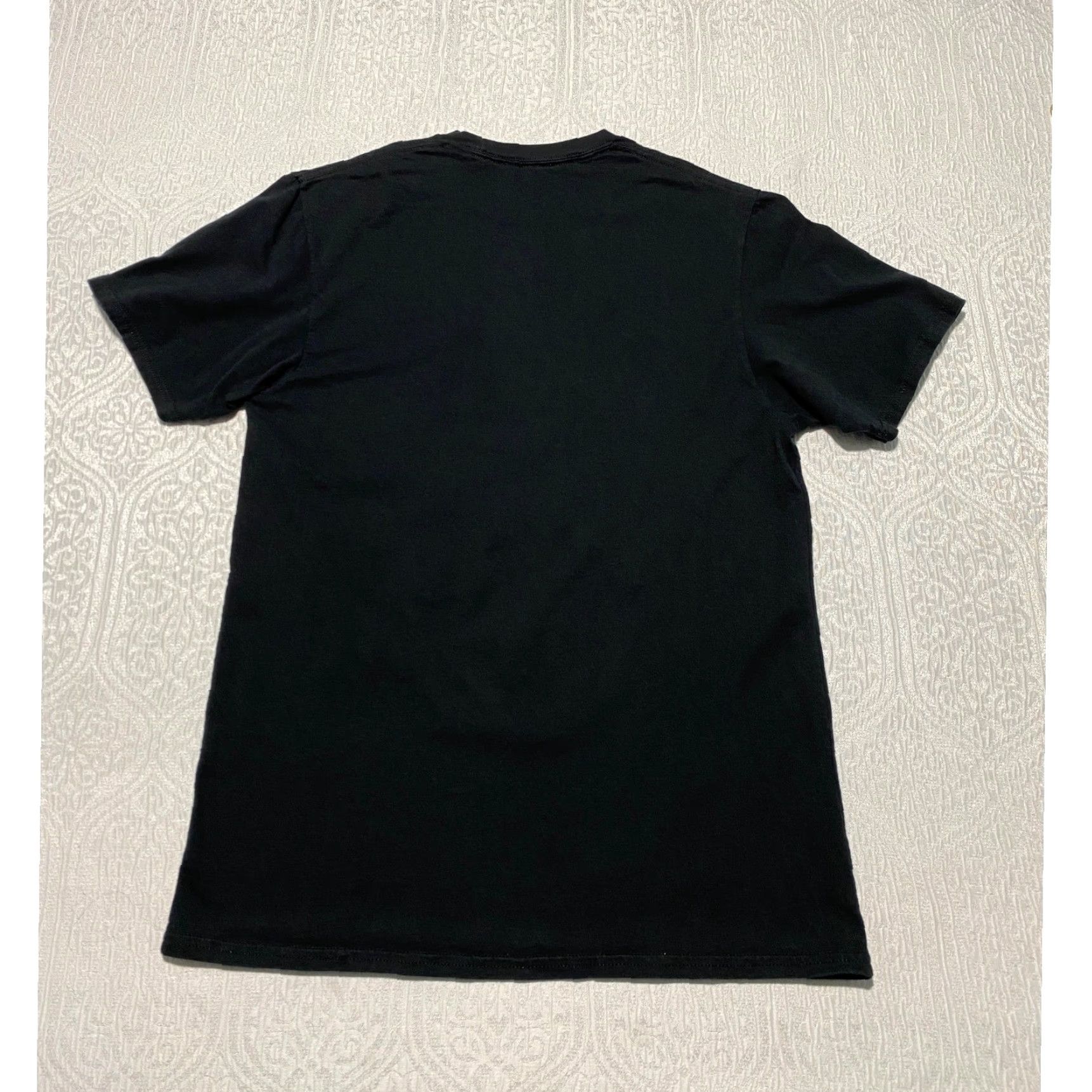 Junk Food VINTAGE Junk Food Chicago Bulls Bugs Bunny Space Jam A New Legacy T-Shirt Mens M Black Size US M / EU 48-50 / 2 - 2 Thumbnail