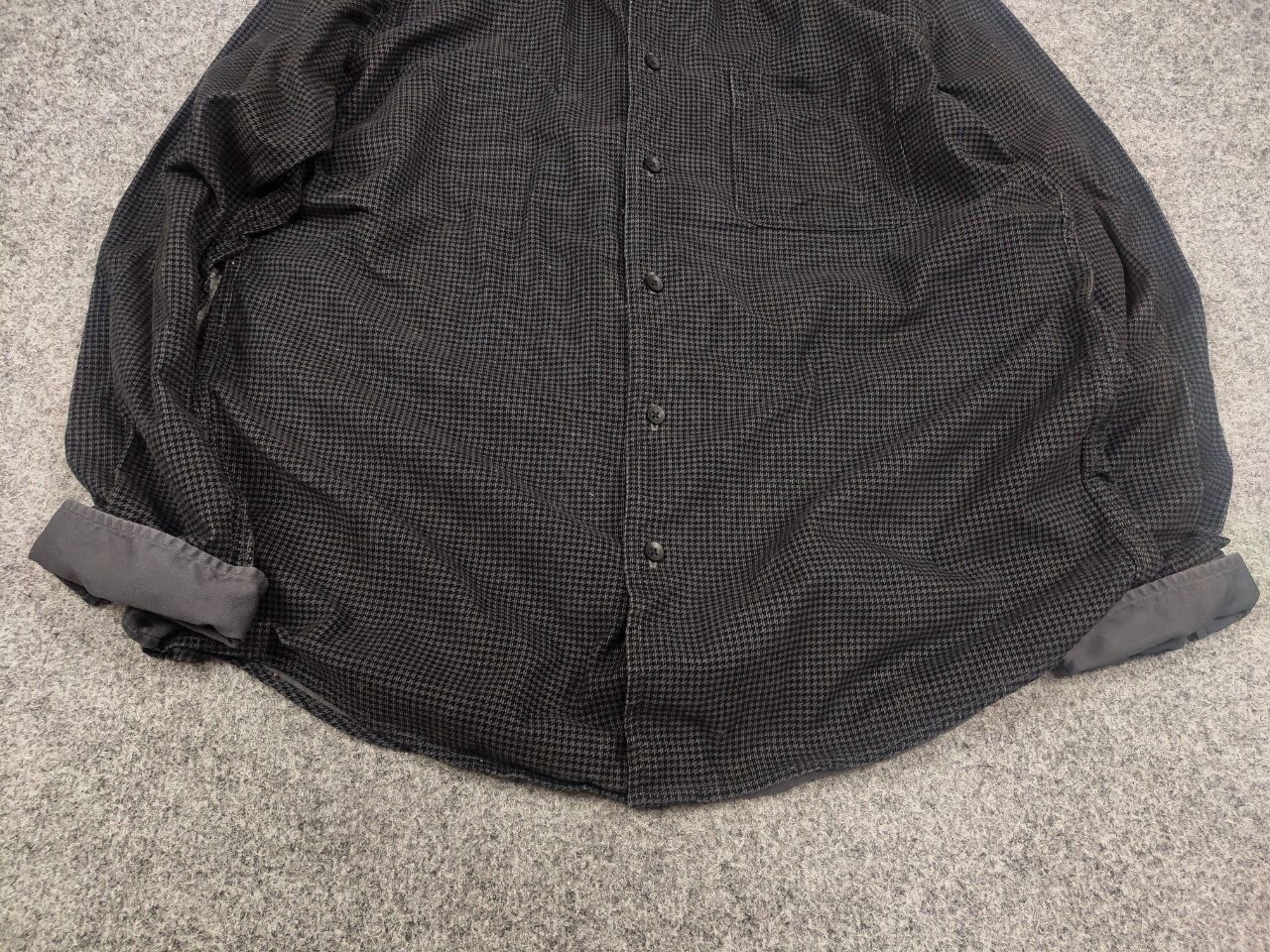 Le Grande Bleu (L.G.B.) Original Wash Vintage Japan Made Uniqlo Dark corduroy Shirt Size US XL / EU 56 / 4 - 6 Thumbnail