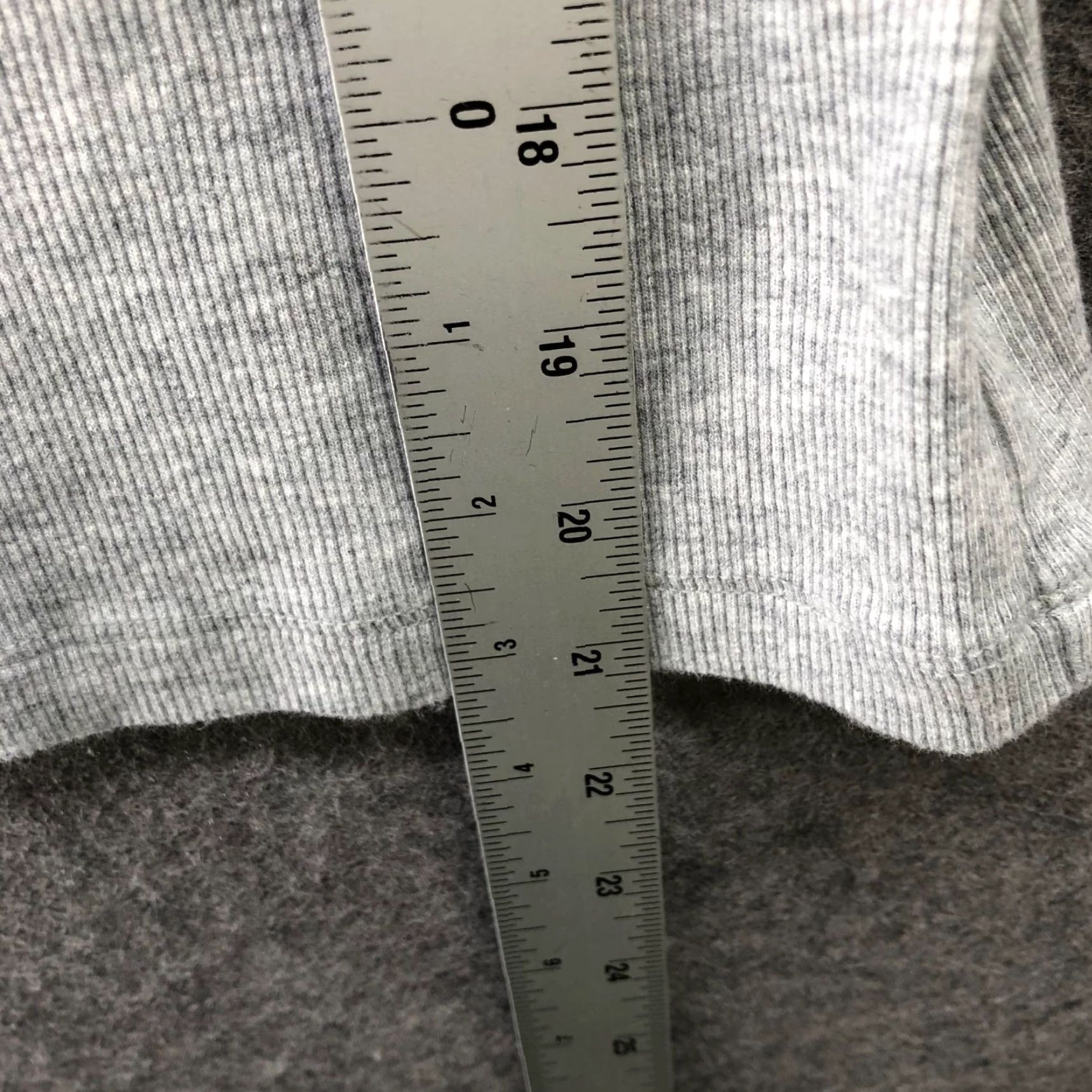 Gap Gap Modern Tee Womens M Short Sleeve Gray Crewneck Ribbed T Shirt Size M / US 6-8 / IT 42-44 - 7 Thumbnail