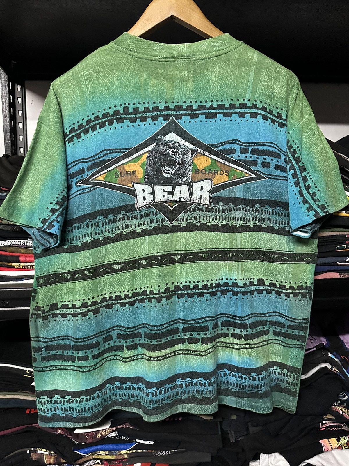 Vintage Vintage 90s Bear Surf Boards Faded Tee Size US XL / EU 56 / 4 - 1 Thumbnail