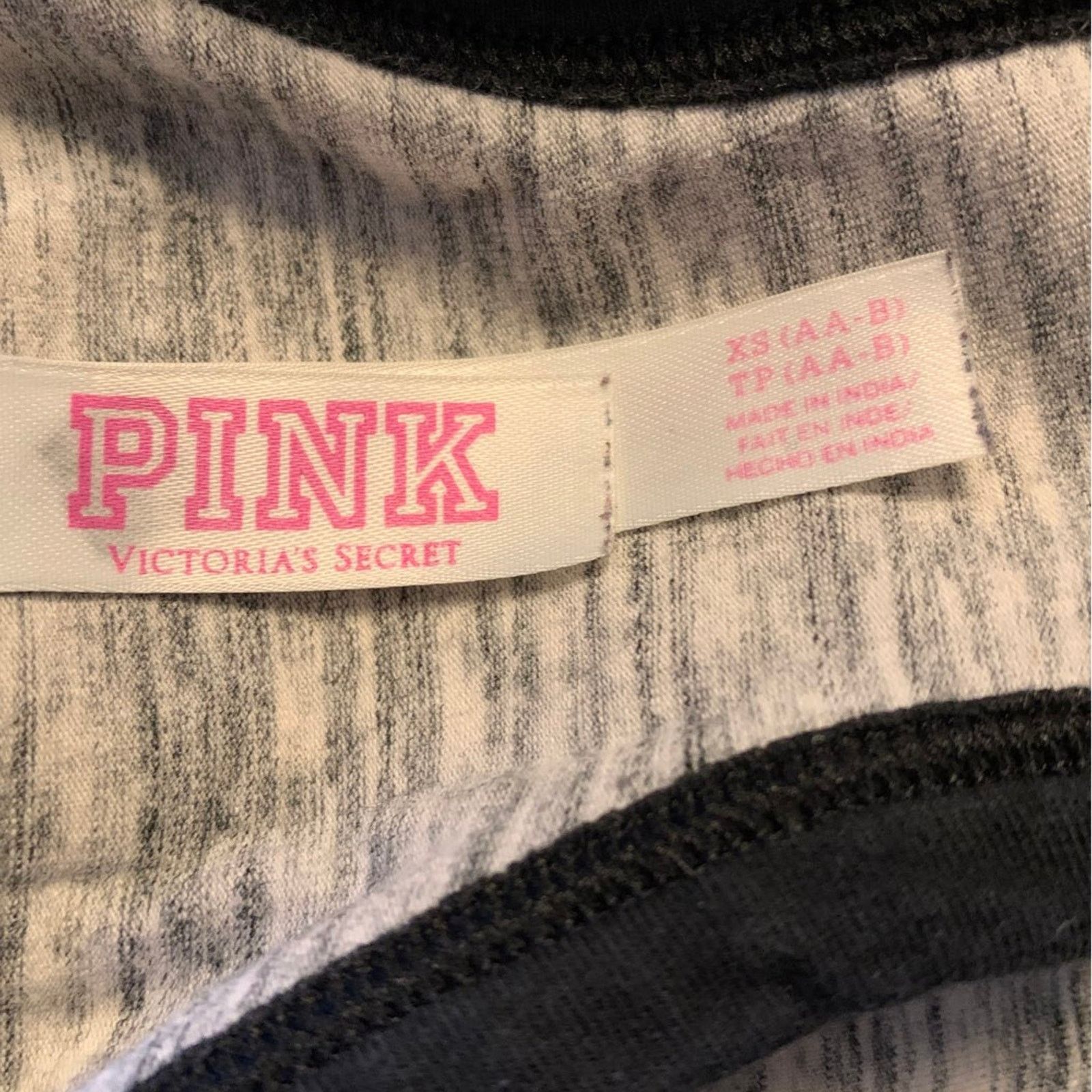 Victoria's Secret VS Pink Women's Size XS Sports Bra Top Cropped Wireless Size XS / US 0-2 / IT 36-38 - 3 Thumbnail