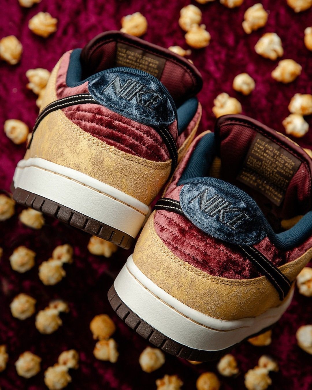 Designer × Nike Nike SB Dunks Low City of Cinema | Men’s SZ 11 | Gold & Red Size US 11 / EU 44 - 3 Thumbnail