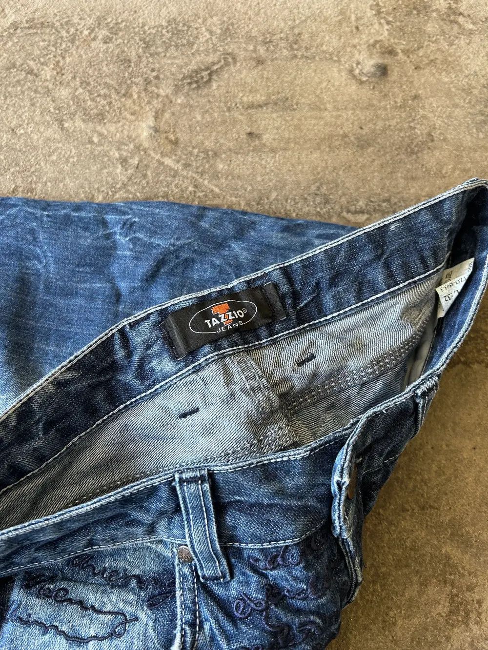 Hysteric Glamour × Japanese Brand Japanese Crazy Ed Hardy Style Distressed Washed Jeans Size US 32 / EU 48 - 8 Thumbnail
