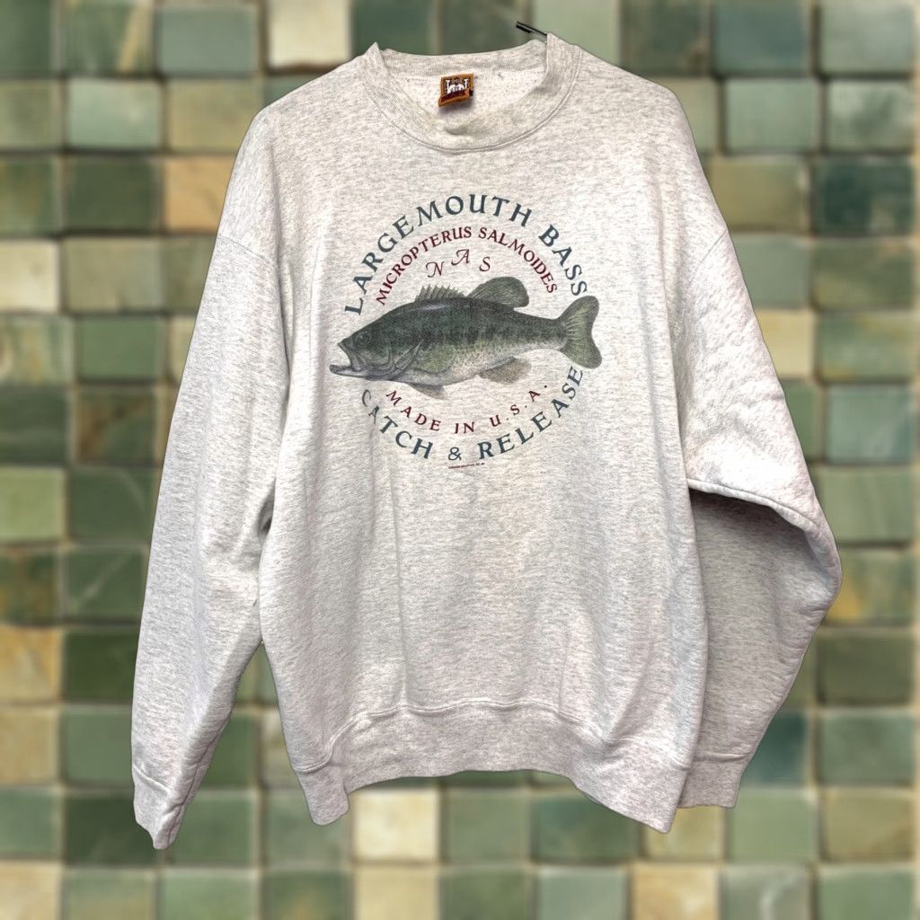 Vintage VINTAGE Largemouth Bass Catch & Release Sweatshirt XL Unisex Adults Gray 90s Crew Neck Pullover 1998 USA UAS Sweatshirt Size US XL / EU 56 / 4 - 1 Thumbnail