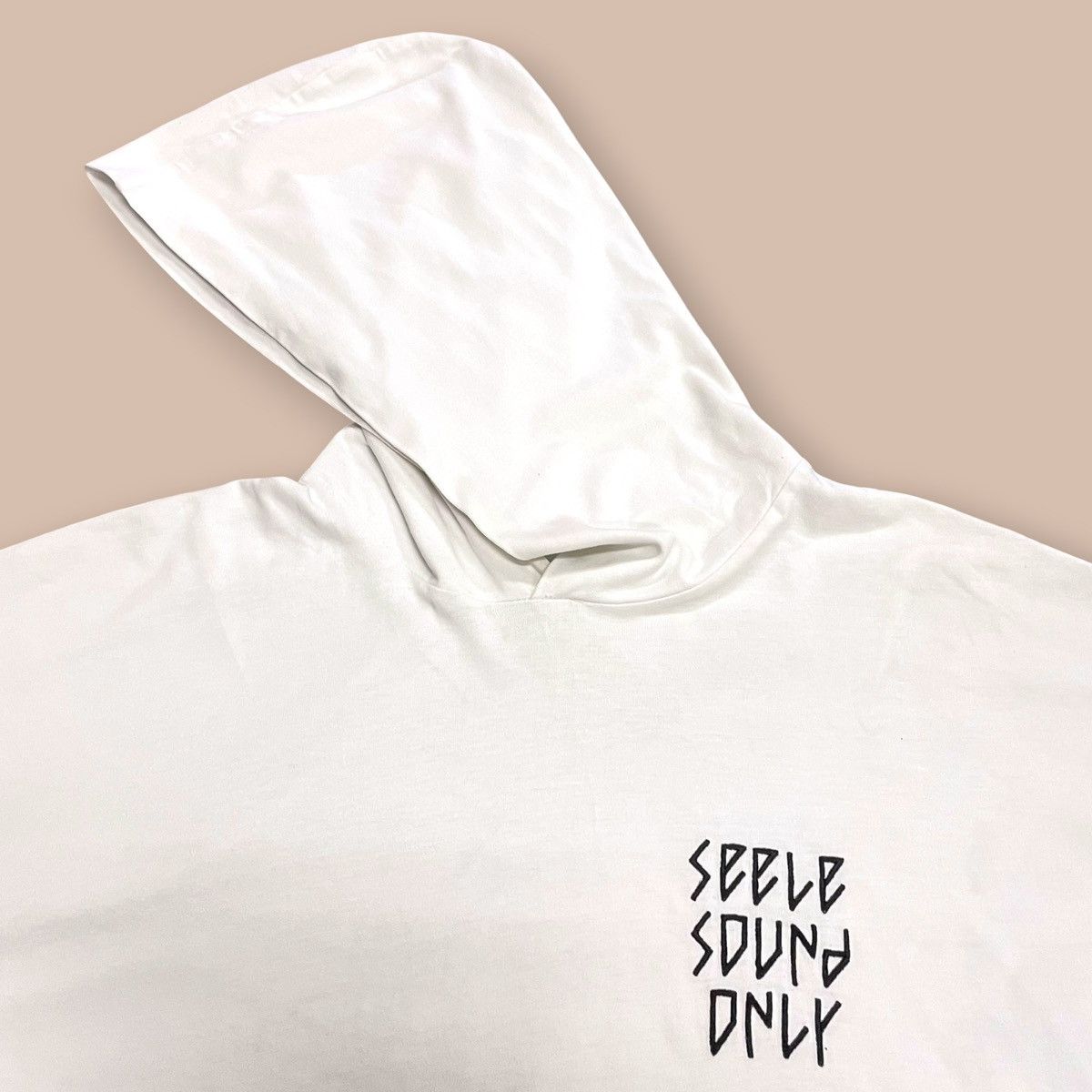 Anime 2018 Neon Genesis Evangelion x GU "Seele" logo hoodie Size US L / EU 52-54 / 3 - 5 Thumbnail