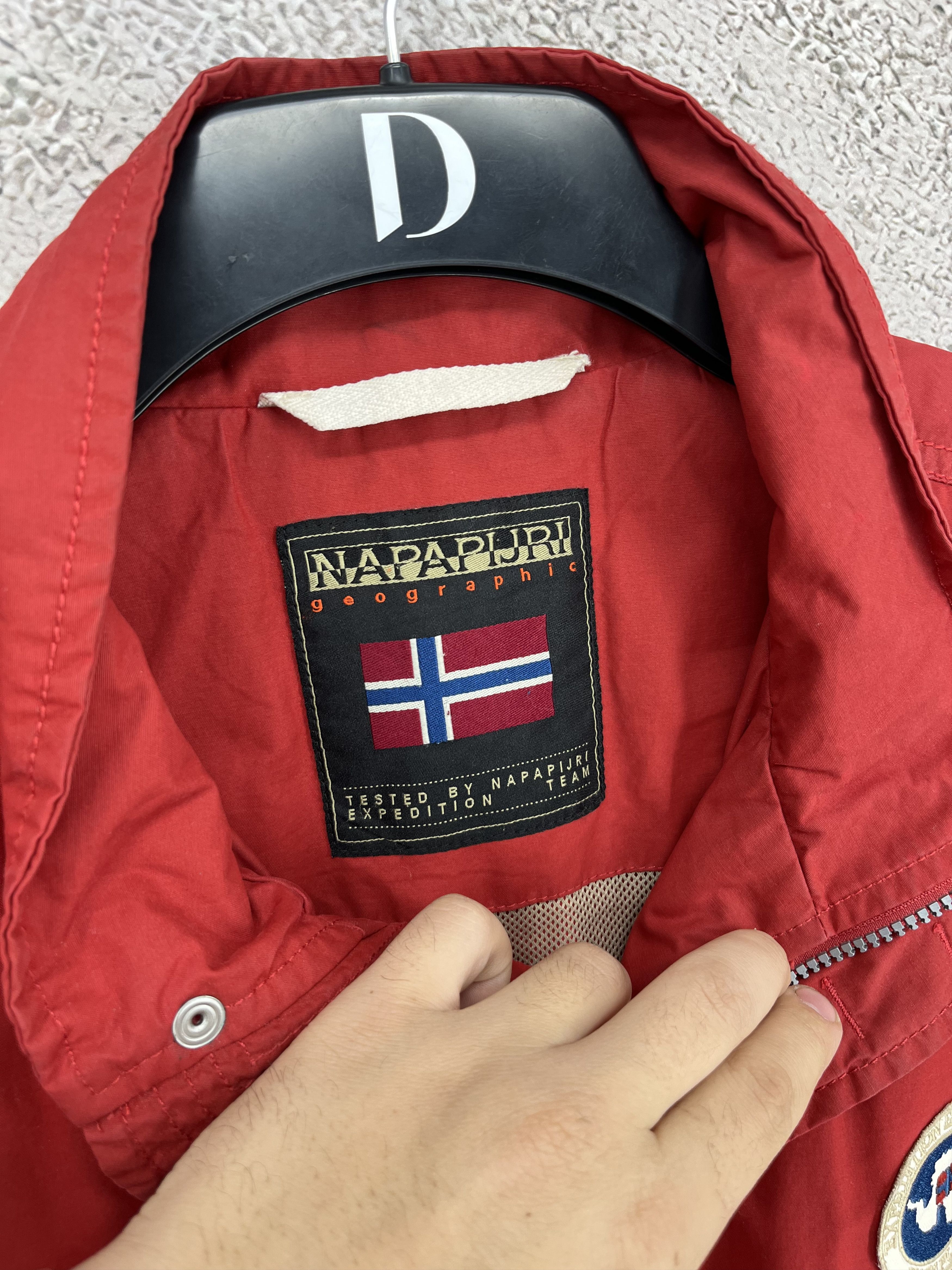 Napapijri Vintage y2k Napapijri Zip Jacket Red size XL Size US XL / EU 56 / 4 - 9 Thumbnail