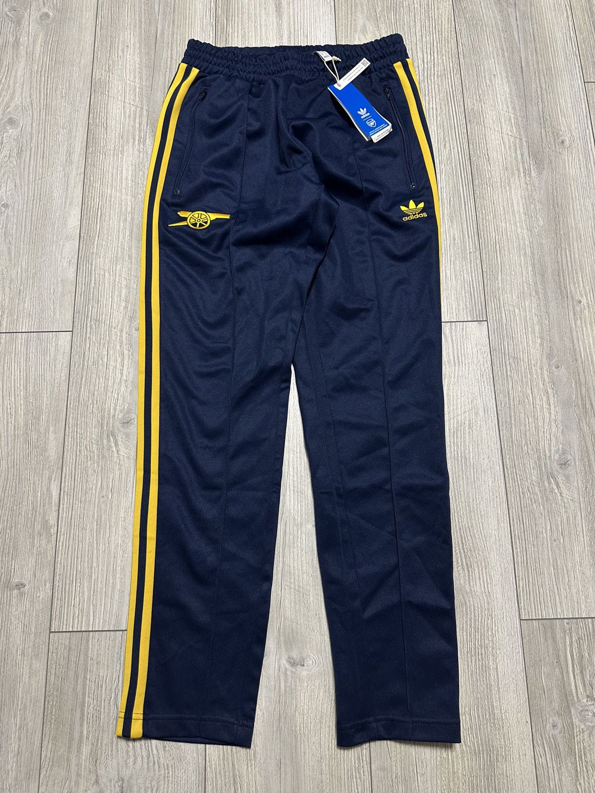 Adidas New Adidas Arsenal Beckenbauer Track Bottoms SweatPants Size US 30 / EU 46 - 1 Thumbnail