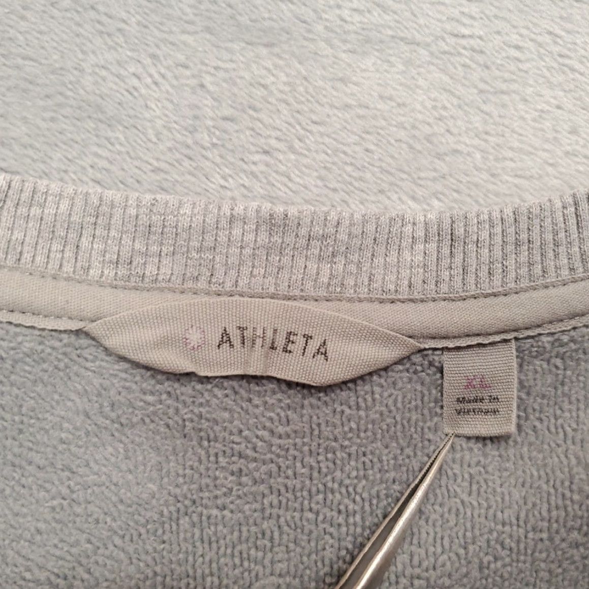 Athleta Athleta Sweatshirt XL Gray Crewneck Pullover Boxy Oversized Fleece Womens Size XL / US 12-14 / IT 48-50 - 5 Thumbnail