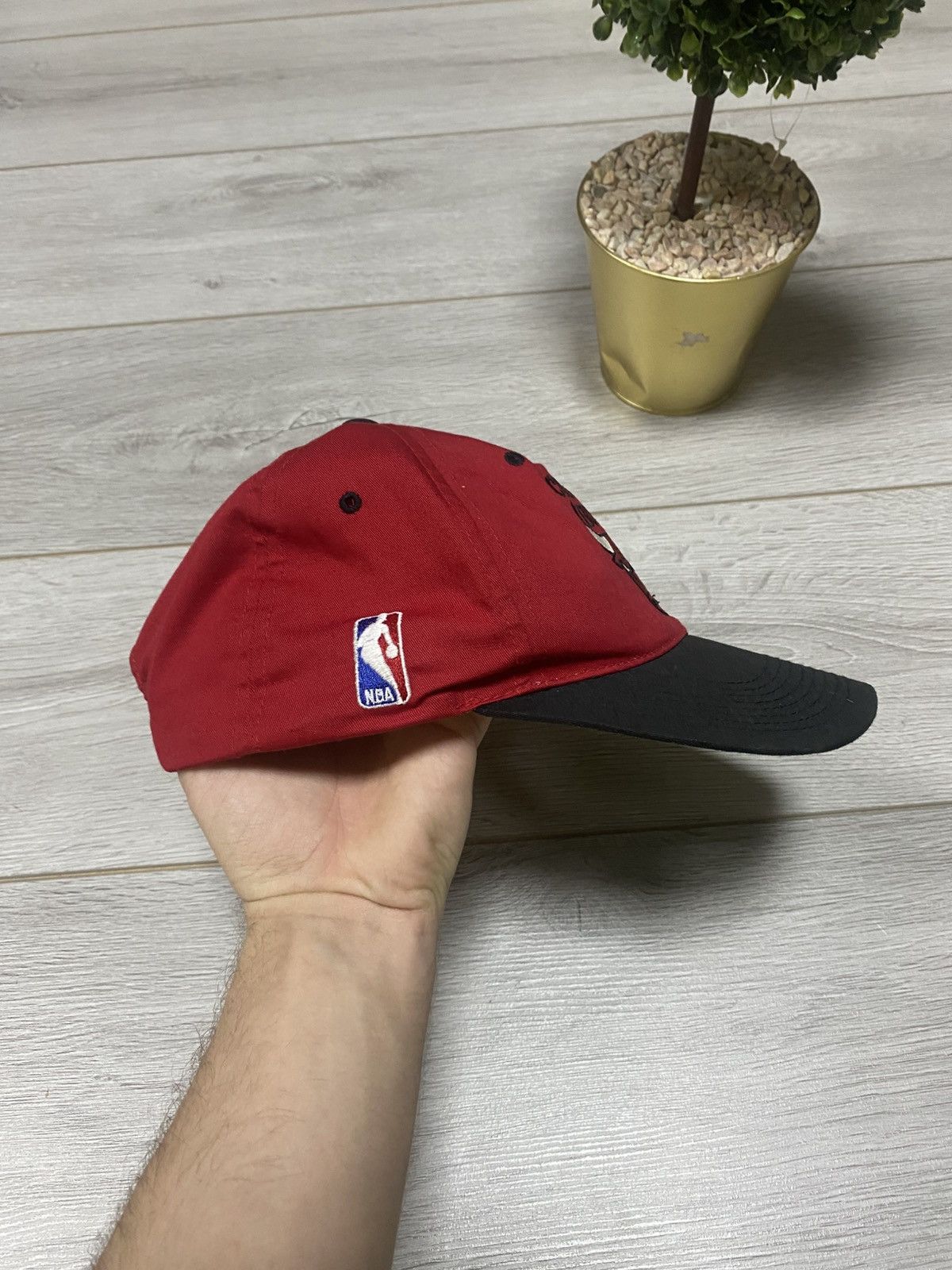 NBA × Vintage NBA Chicago bulls vintage big logo cap embroidered Size ONE SIZE - 2 Thumbnail