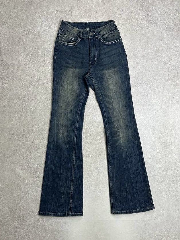 Japanese Brand Vintage Y2K Cross Embroidery Ed Hardy Style Flared Jeans 2 Size 26" / US 2 / IT 38 - 4 Thumbnail