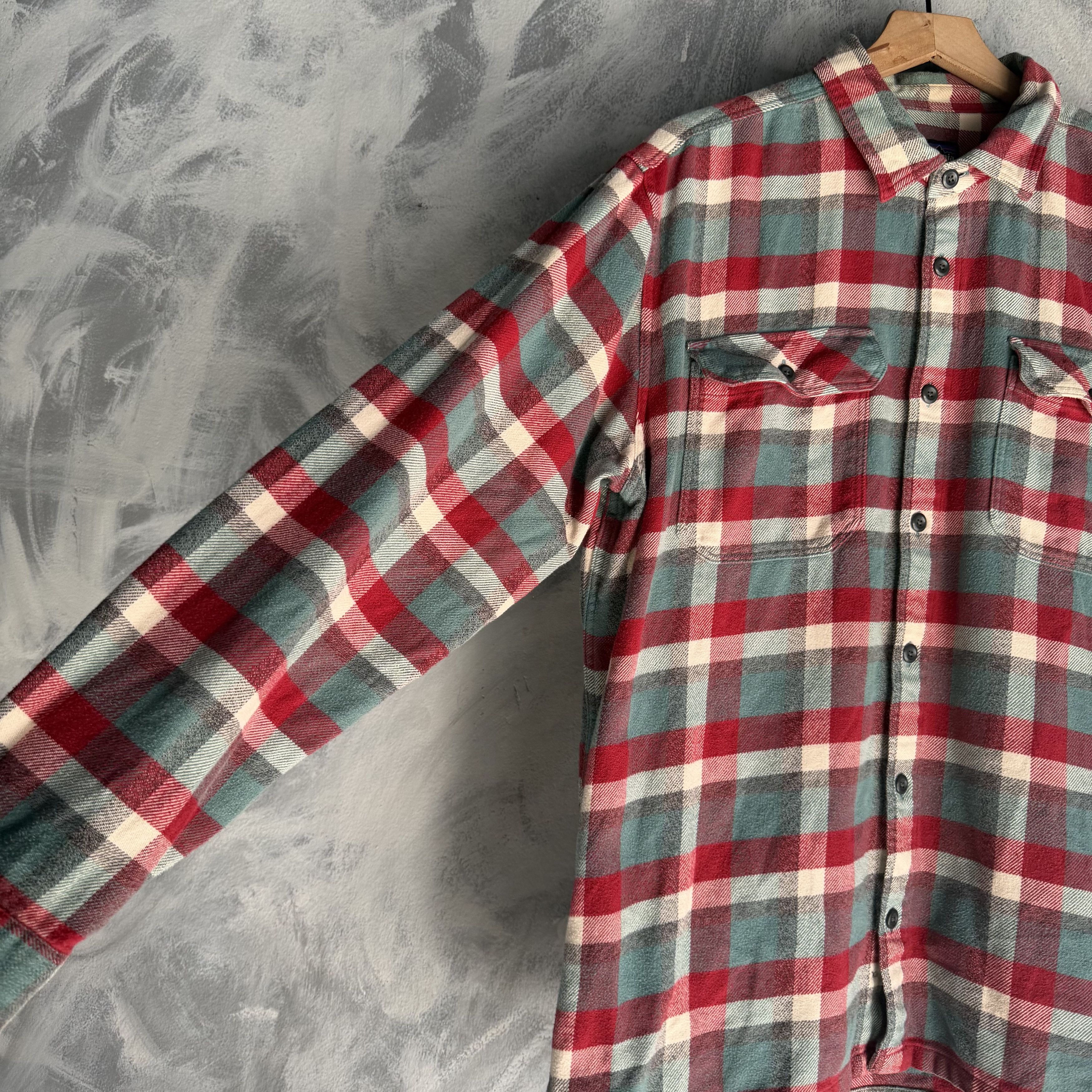 Patagonia PATAGONIA Fjord Organic Cotton Flannel Plaid Shirt Mens Sz L Size US L / EU 52-54 / 3 - 3 Thumbnail