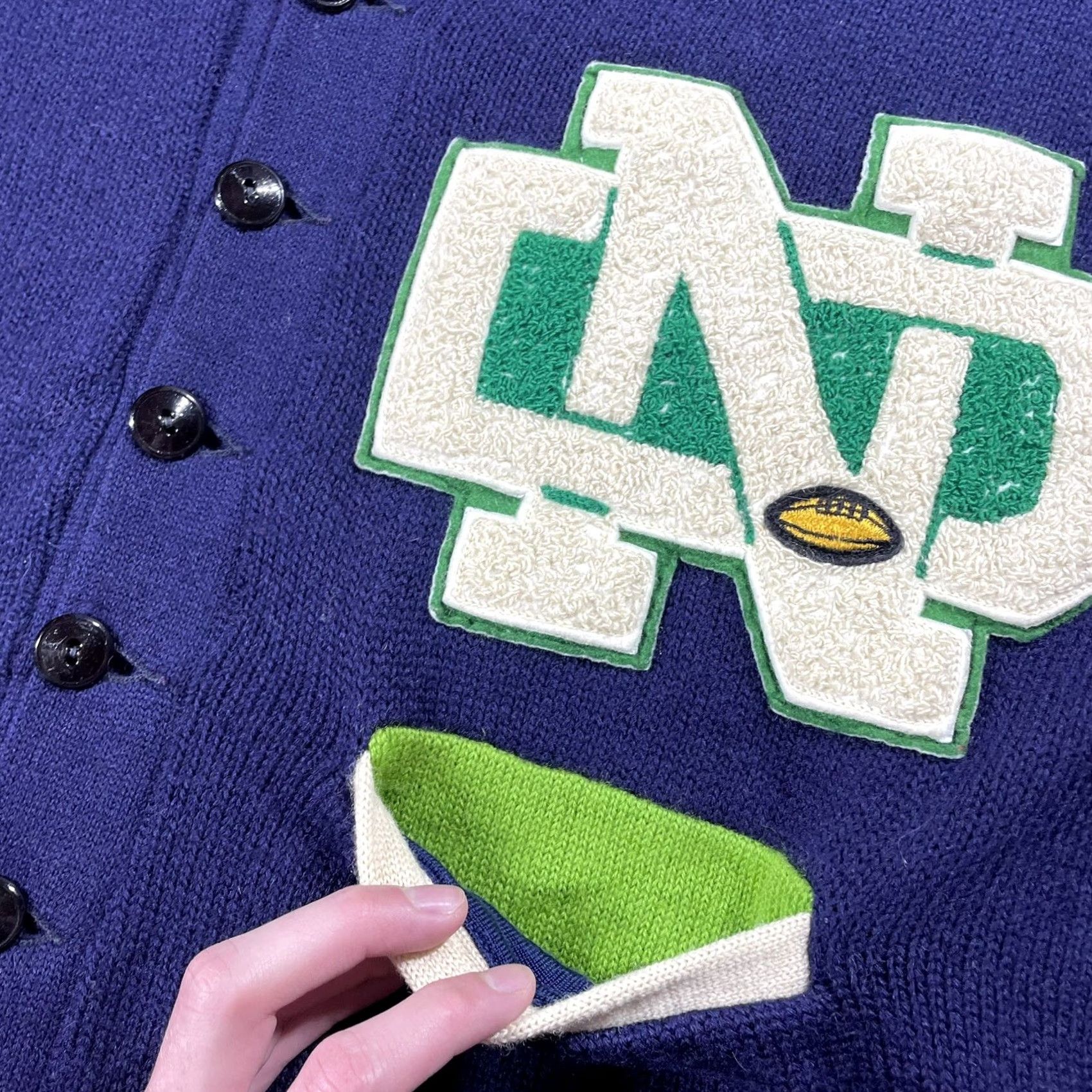 New Era VINTAGE Notre Dame Football Lettermans Club Wool Letterman Sweater XL Blue 1950s Mens Size US XL / EU 56 / 4 - 4 Thumbnail