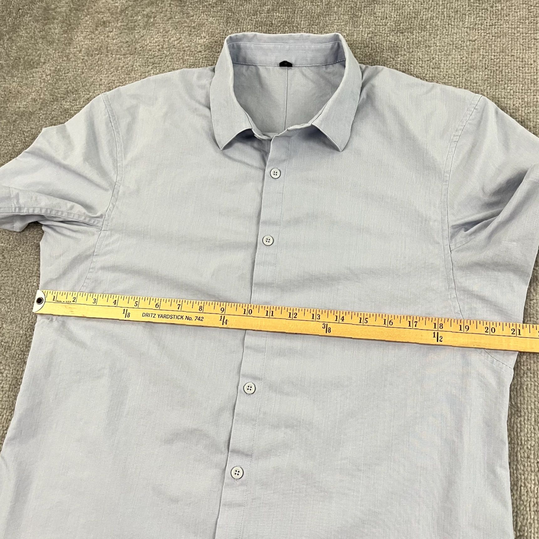 Lululemon Button Up Shirt Mens Large Blue Short Sleeve Casual Stretch  Business