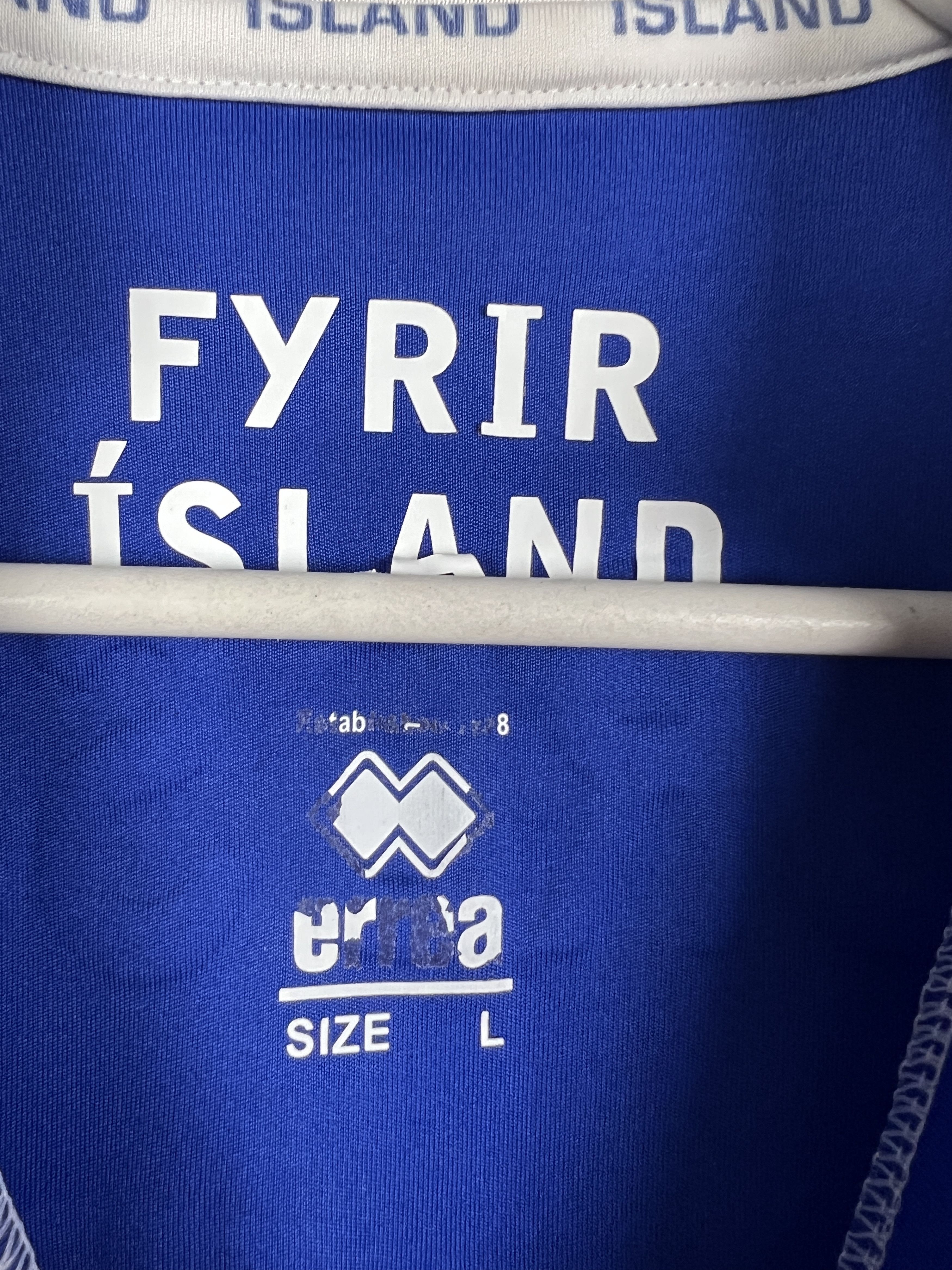 Errea Iceland 2016 Football Shirt Soccer #10 Sigurdsson Jersey Size US L / EU 52-54 / 3 - 7 Thumbnail