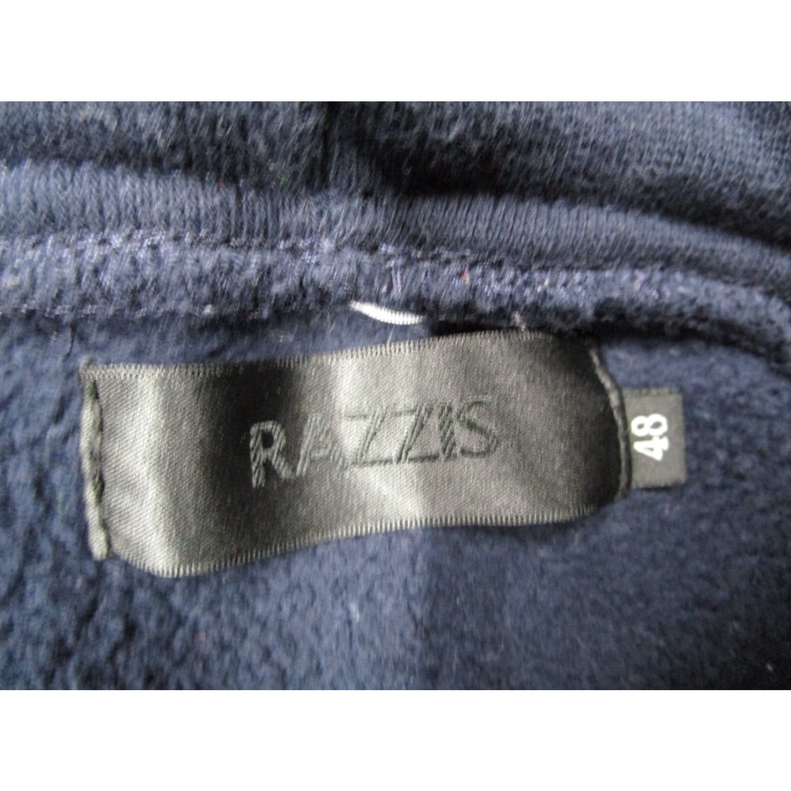 Vintage Razzis Tokyo Hoodie Men Large 48 Blue Dropping Logo Pullover Heavyweight Size US L / EU 52-54 / 3 - 2 Thumbnail