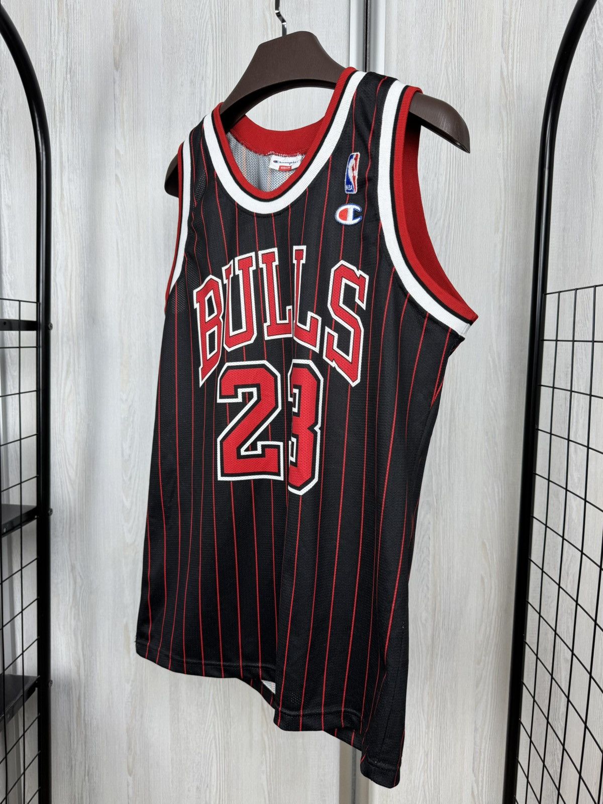 Champion MICHAEL JORDAN CHICAGO BULLS JERSEY NBA BASKETBALL CHAMPION Size US M / EU 48-50 / 2 - 5 Thumbnail