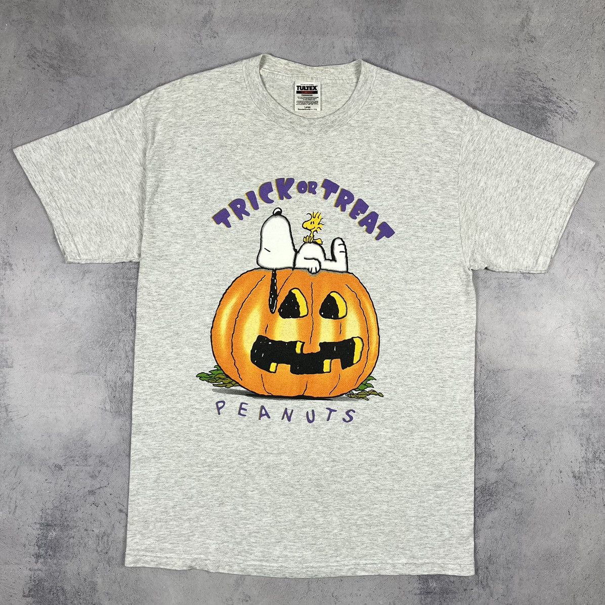 Peanuts Vintage Peanuts Snoopy “ Trick or Threat ” cartoon tee 90’s Size US L / EU 52-54 / 3 - 2 Thumbnail