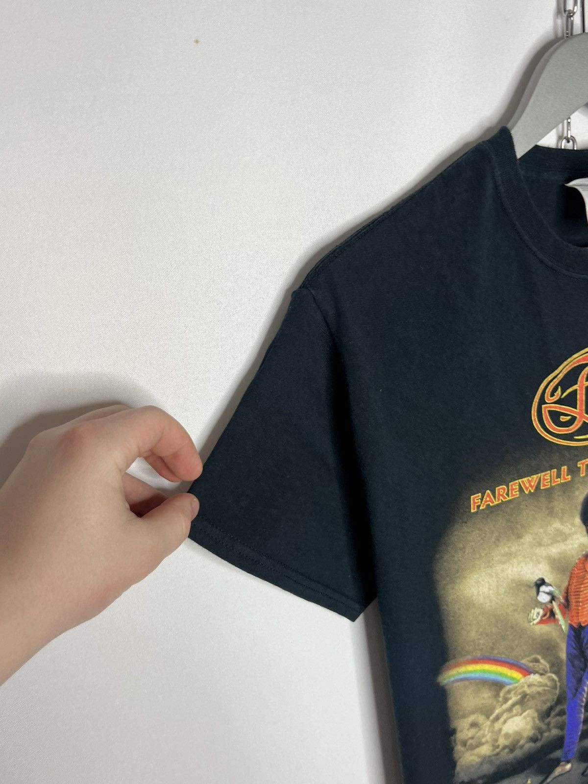 Band Tees Vintage 00s T-Shirt Fish Farewell To Childhood VTG Tee Size US M / EU 48-50 / 2 - 5 Thumbnail