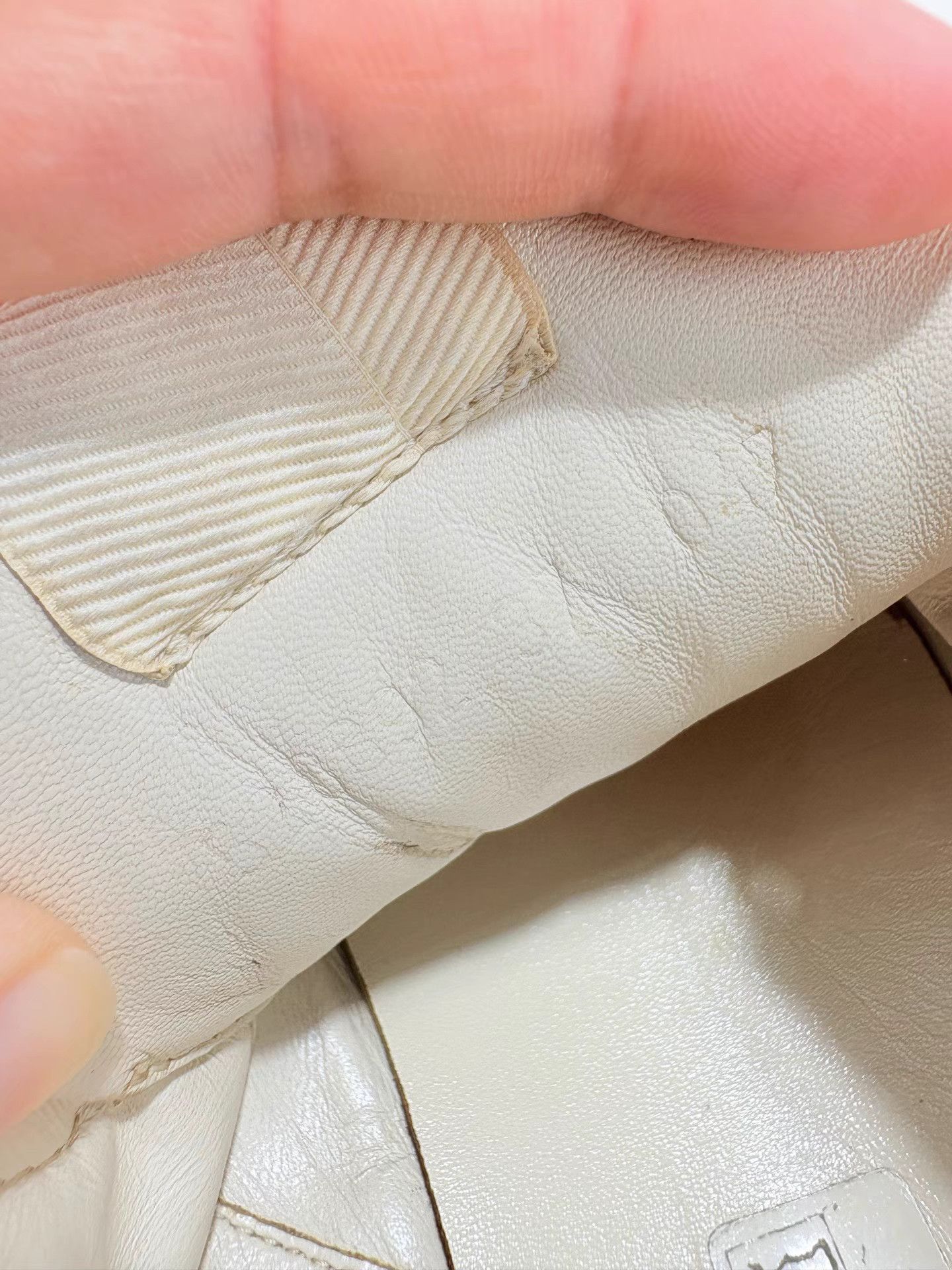 Gucci GUCCI Belt-Detail Dad Sneakers K1 Size US 7 / IT 37 - 7 Thumbnail