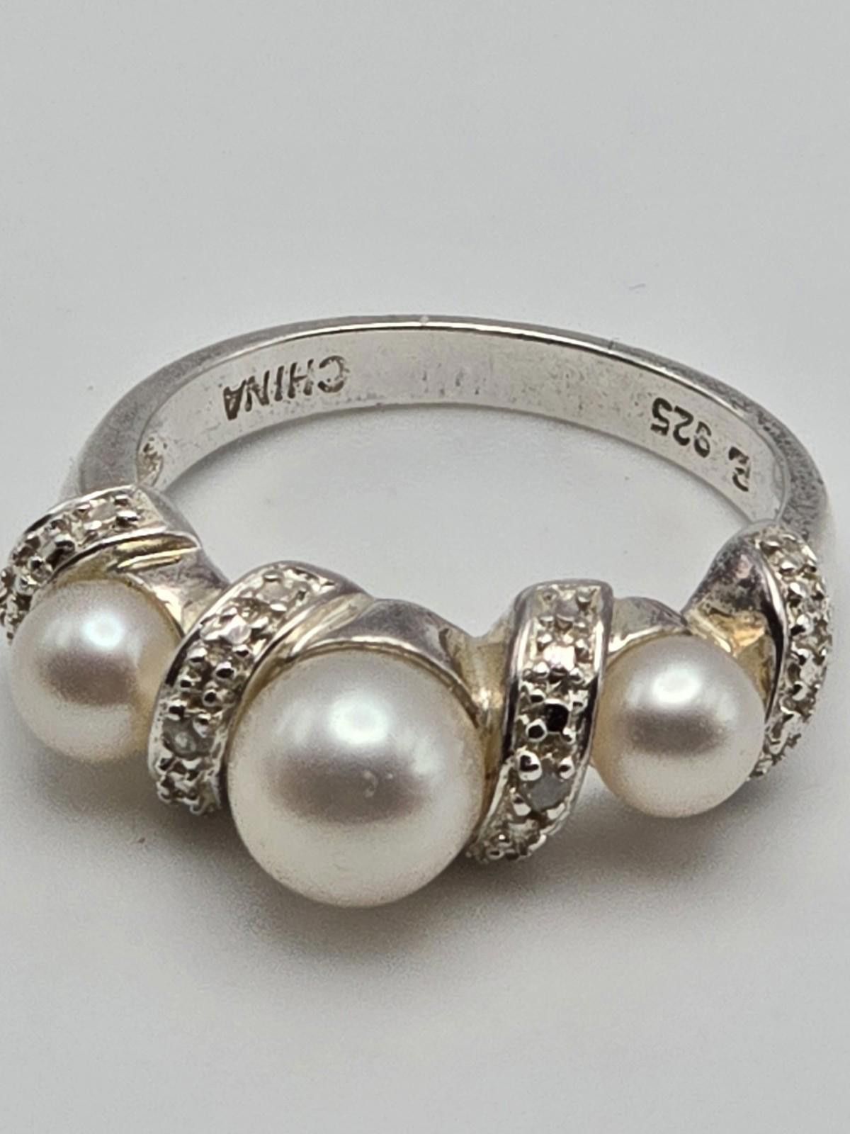 The Unbranded Brand Sterling Silver Ring Hoop Earrings Set with Real Pearls 6.75 Size ONE SIZE - 6 Thumbnail