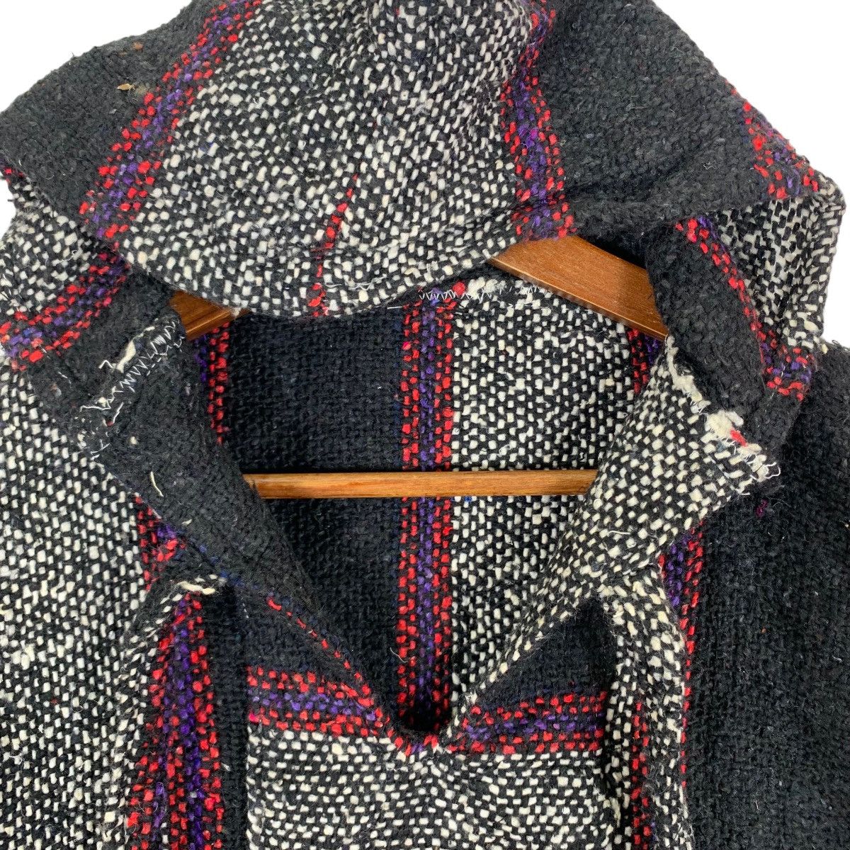 Aztech Mountain × Native × Vintage VINTAGE BAJA MEXICAN HOODIE KNIT SWEATER Size US L / EU 52-54 / 3 - 8 Thumbnail